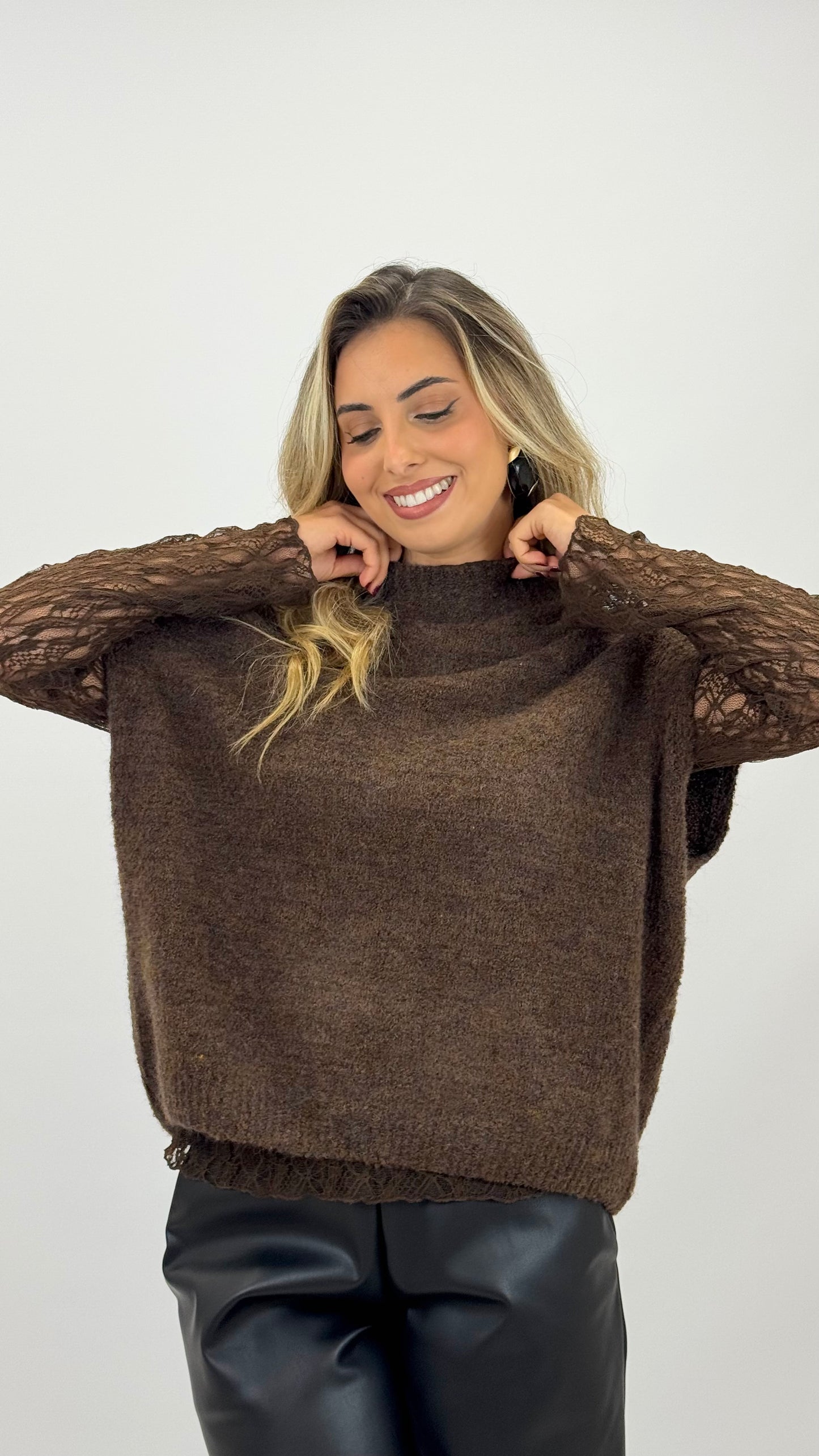 Camisola/colete com manga renda castanho
