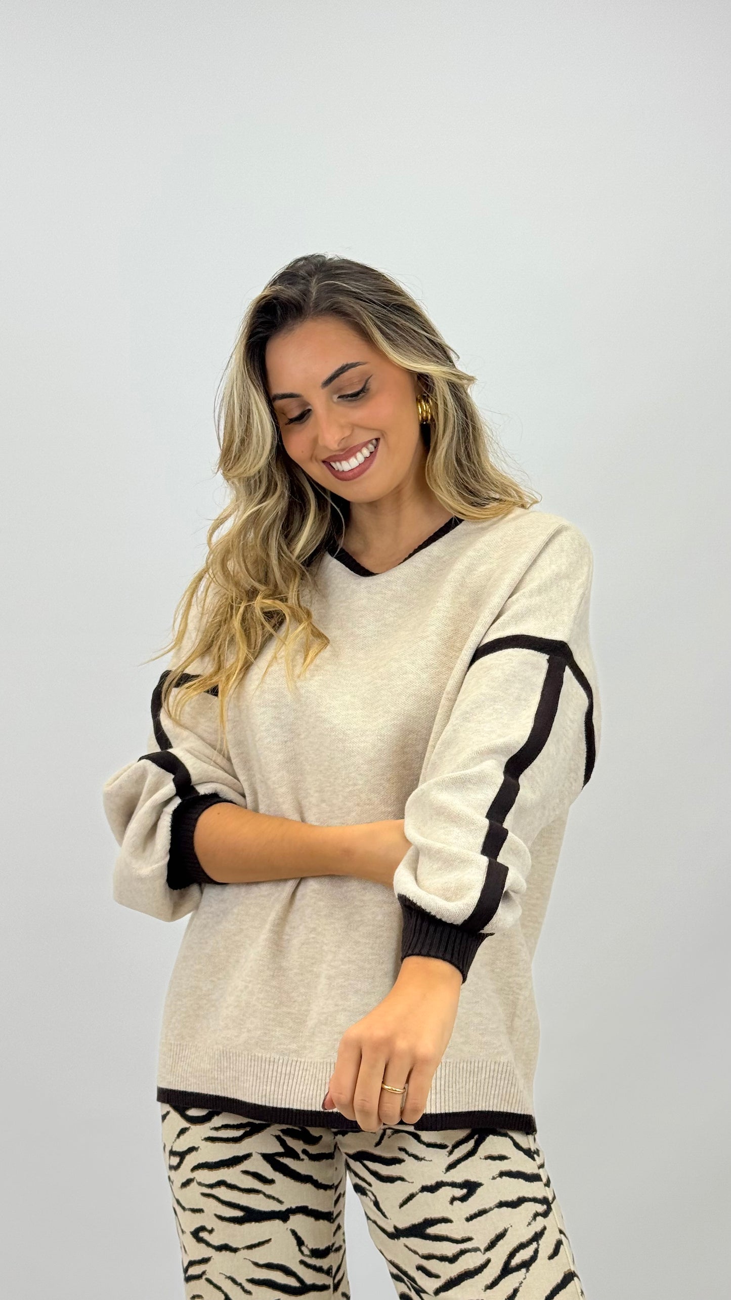 Camisola malha creme com rebordo castanho
