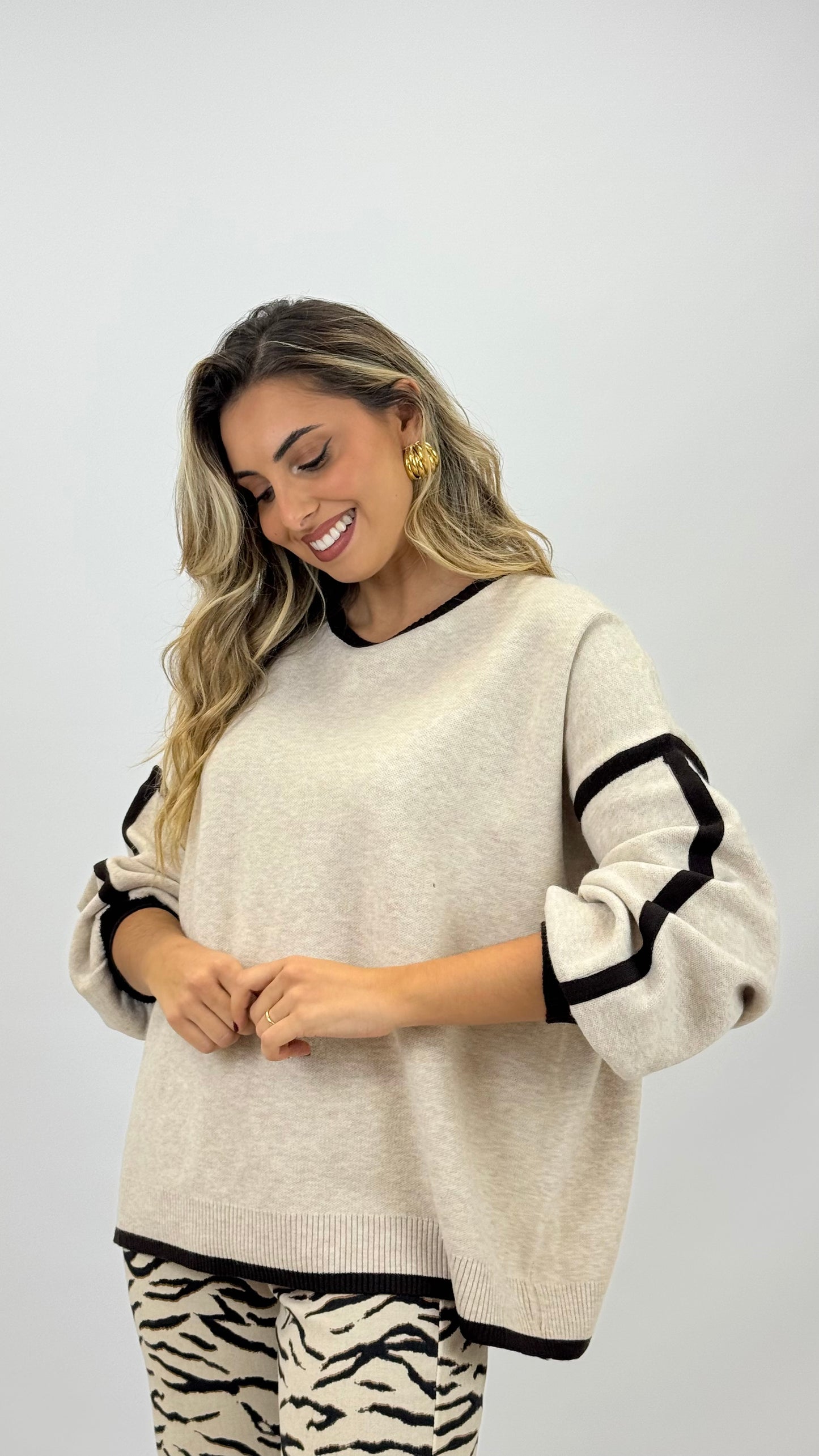 Camisola malha creme com rebordo castanho