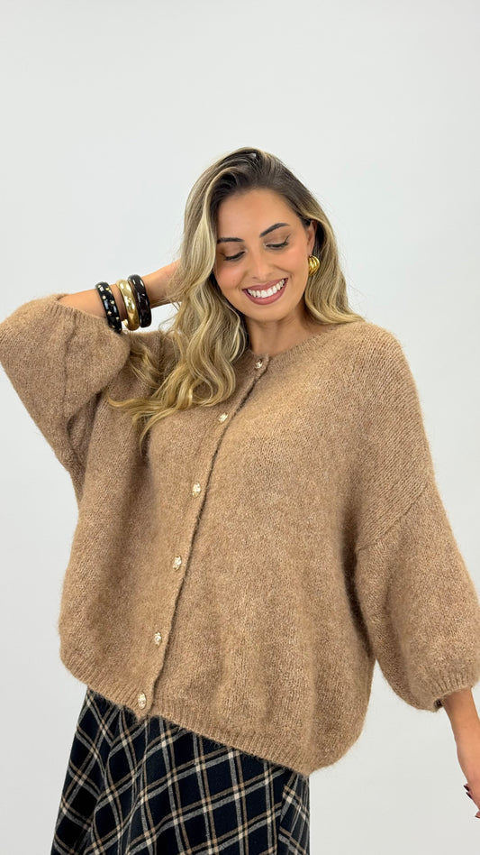 Casaco/camisola malha camel fofa com botões dourados
