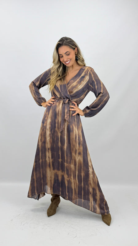 Vestido midi matizado tons castanho e camel