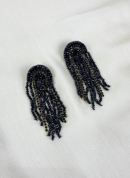 Brincos missangas preto e dourado