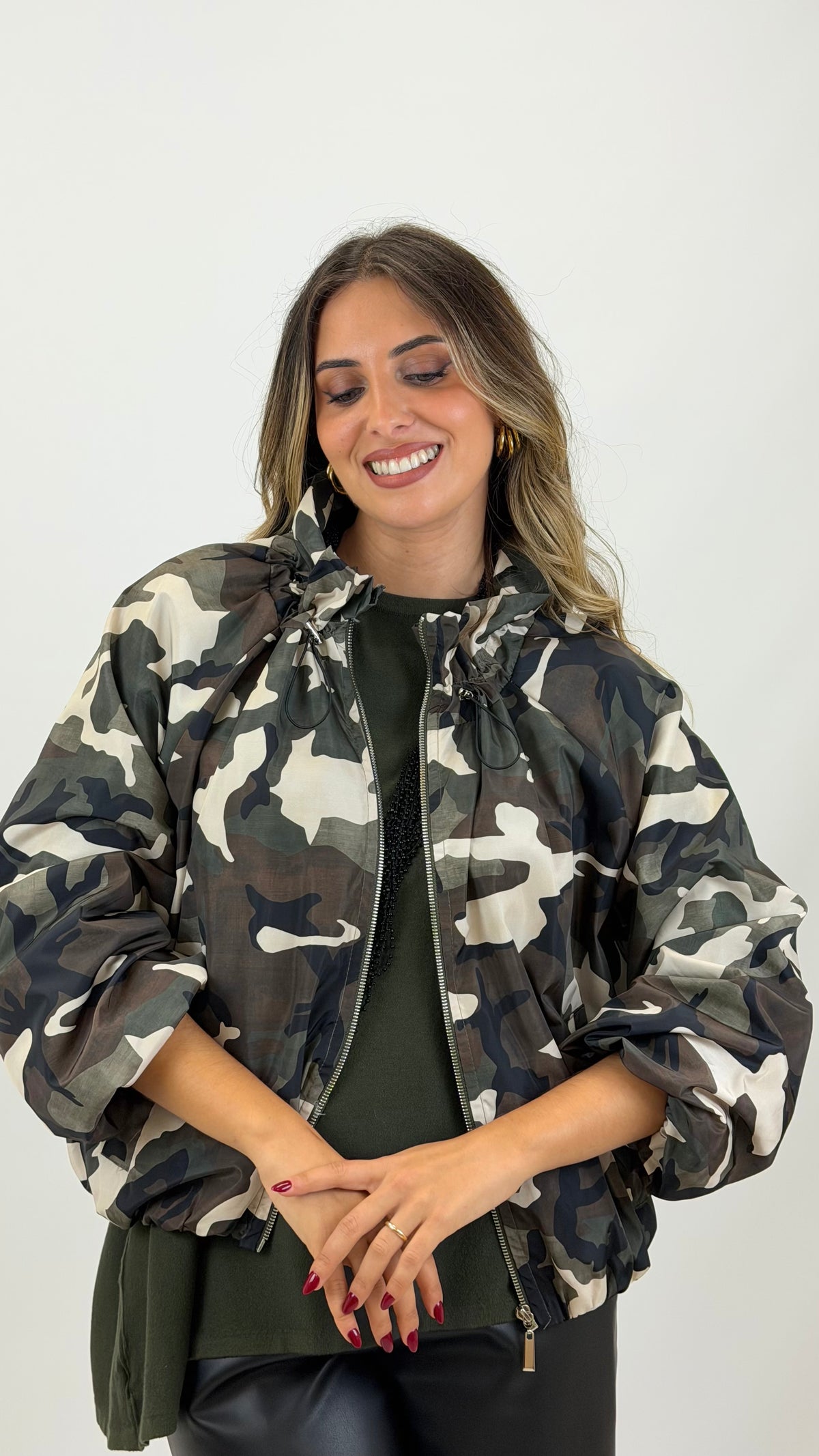 Bomber impermeável padrão camuflado tons verde