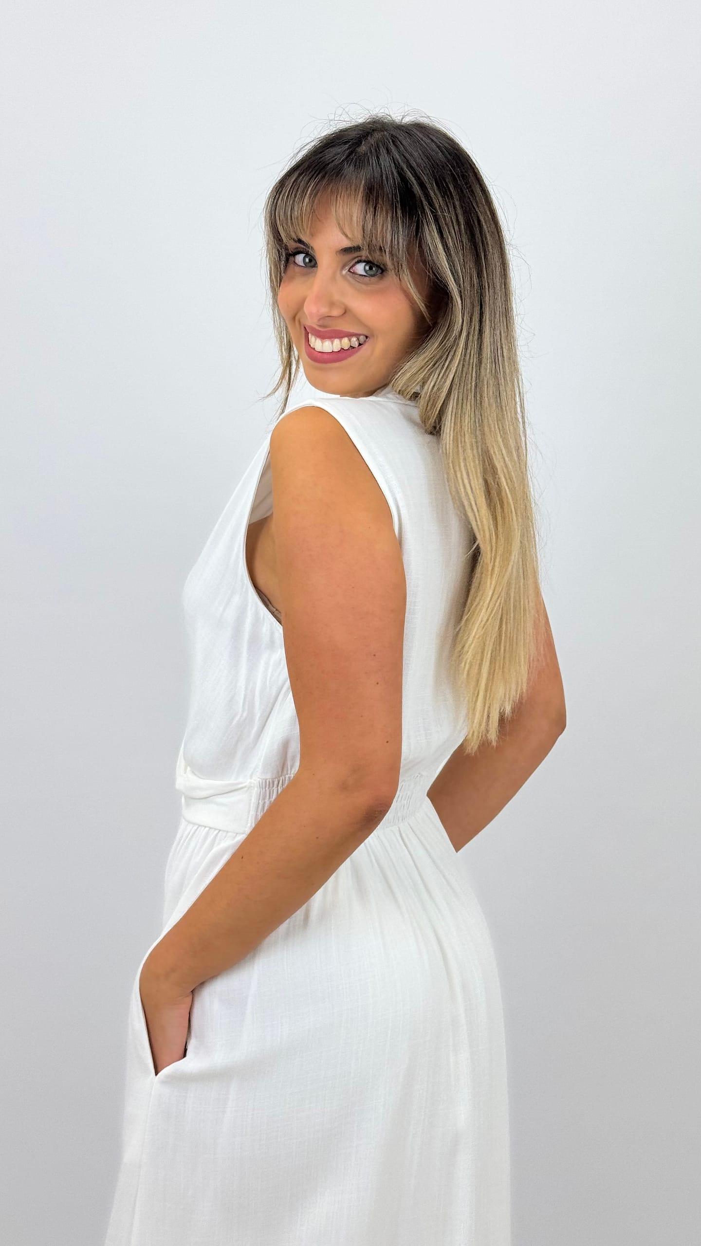 Vestido midi cavado branco
