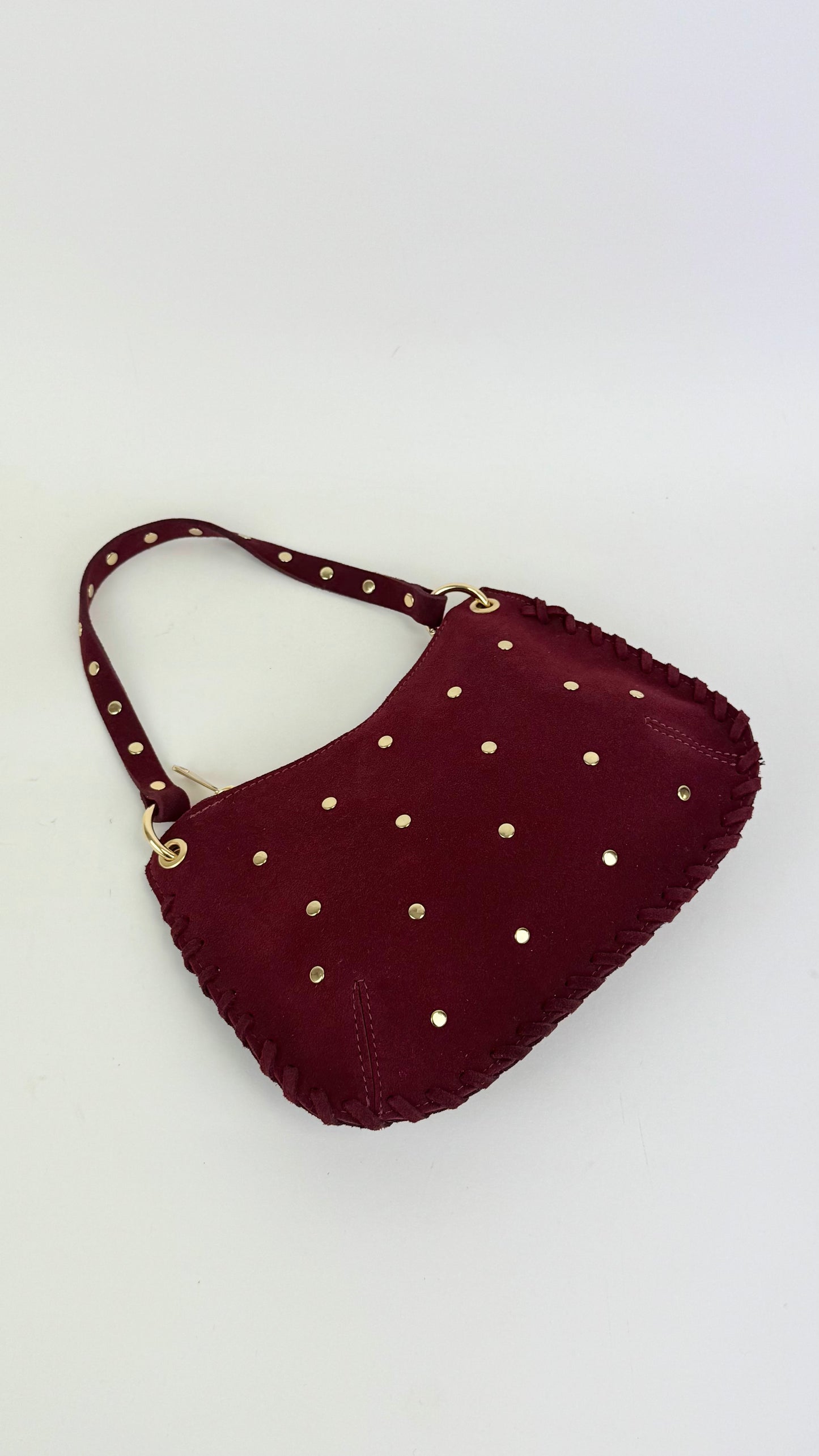 Carteira pequena em pele genuína bordeaux com tachinhas