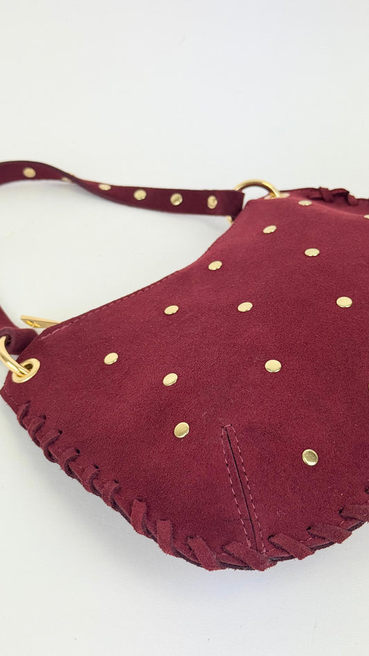 Carteira pequena em pele genuína bordeaux com tachinhas