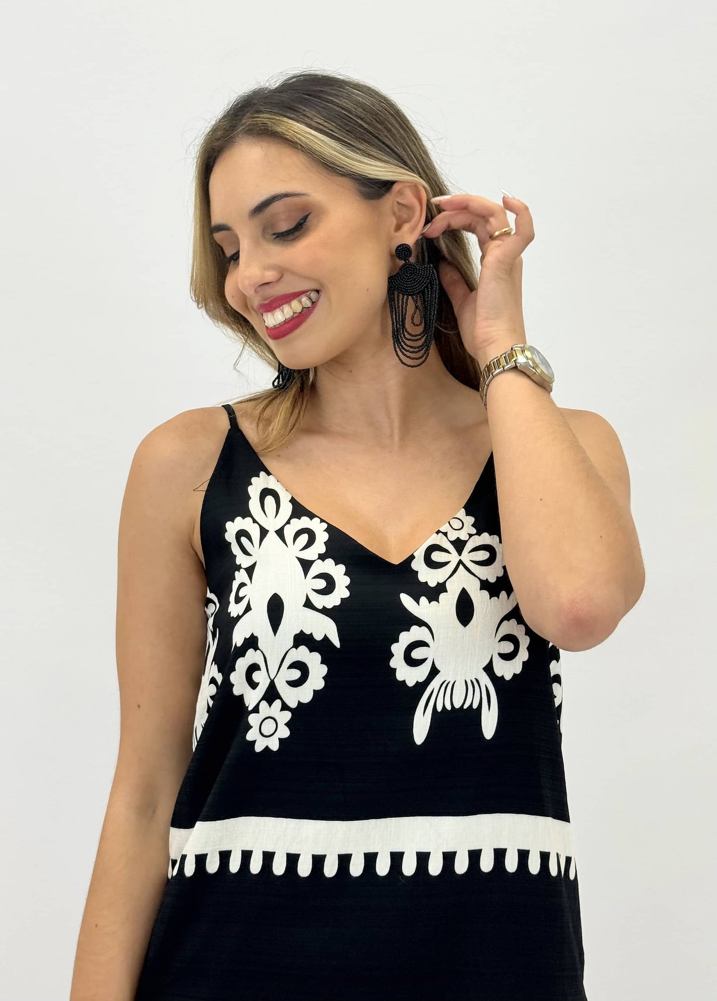 Top desenhos étnicos preto e branco