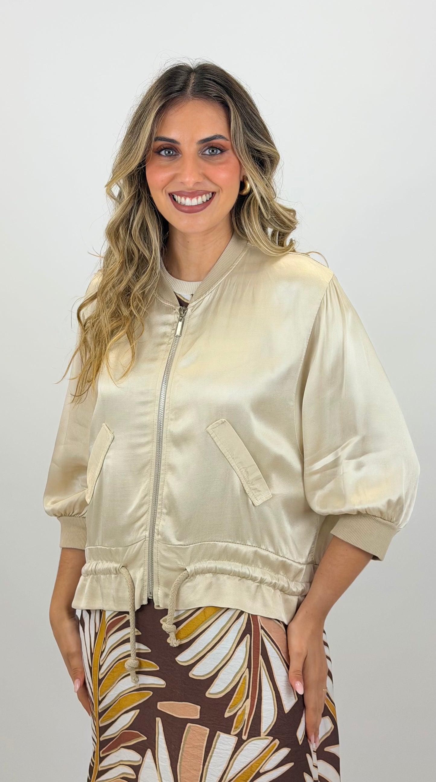 Bomber acetinado pérola