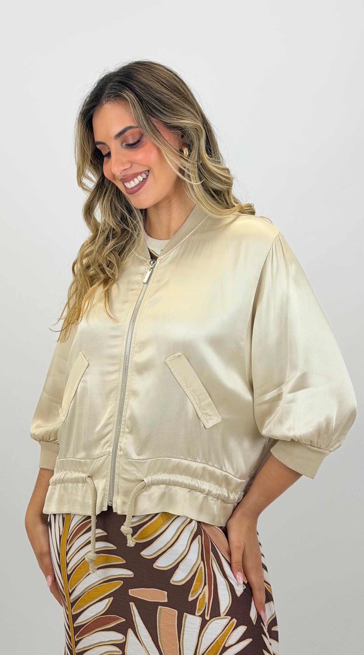 Bomber acetinado pérola