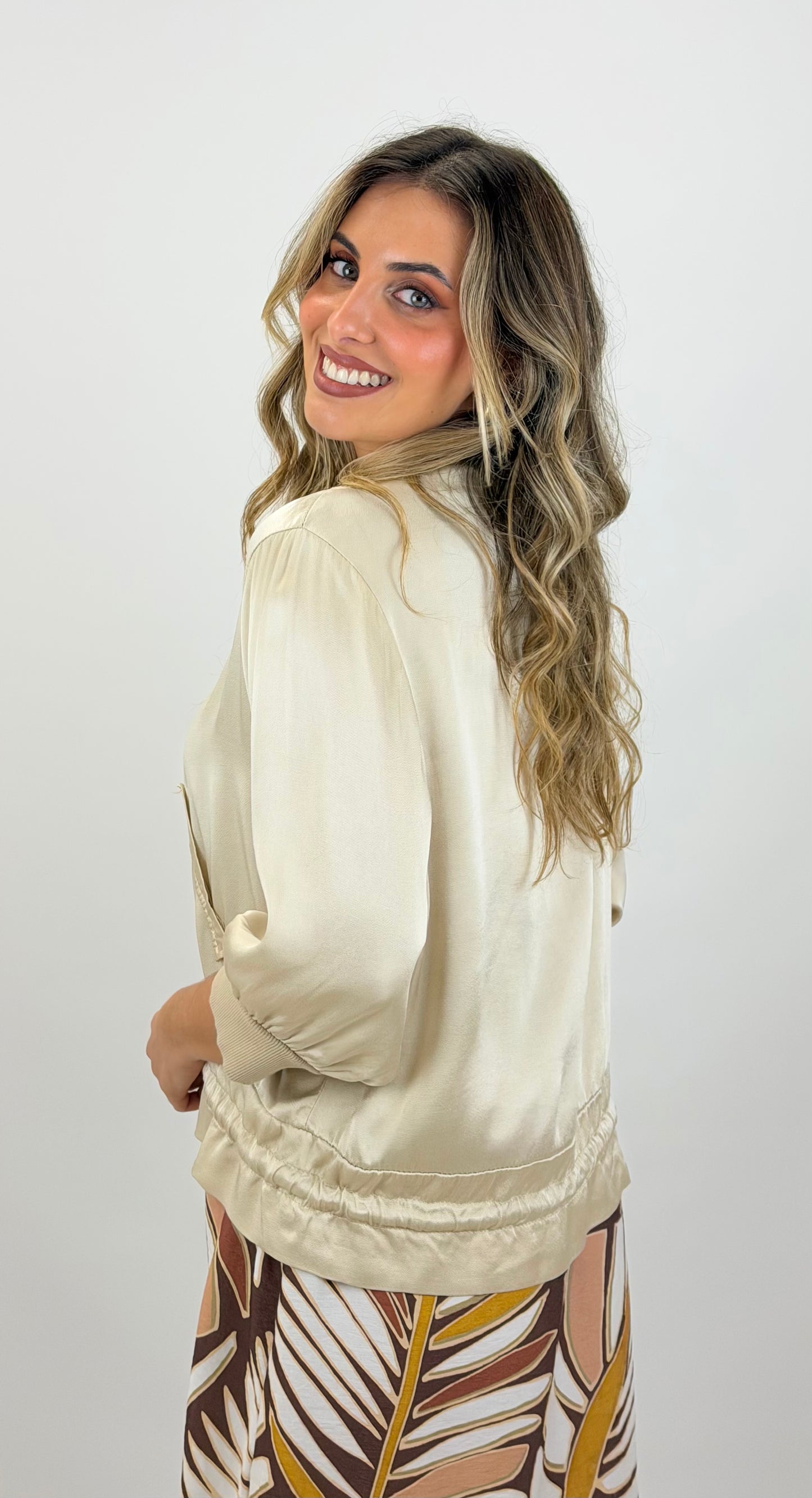 Bomber acetinado pérola