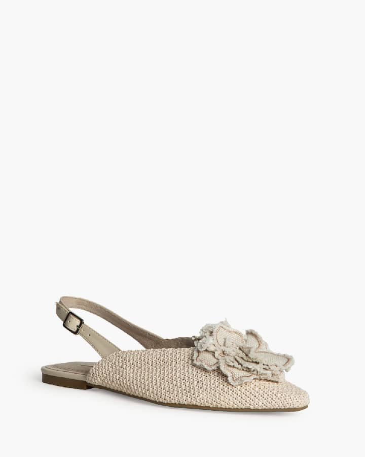 Sapato raso tecido elástico com flor creme