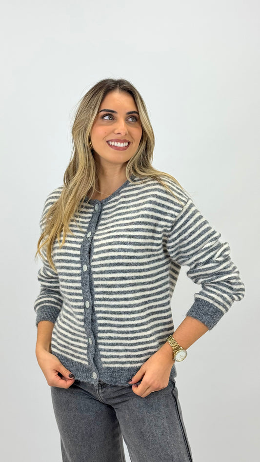 Casaco/camisola malha fofa risca cinza e pérola