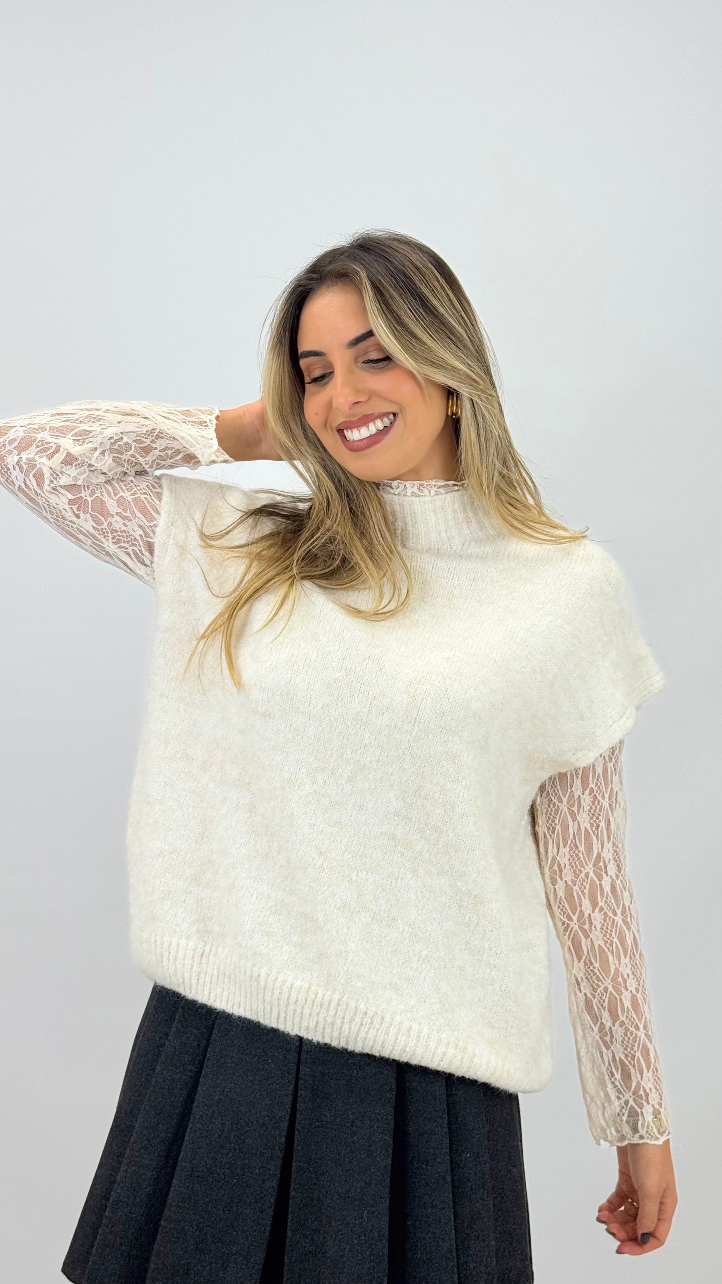 Camisola/colete com manga renda pérola