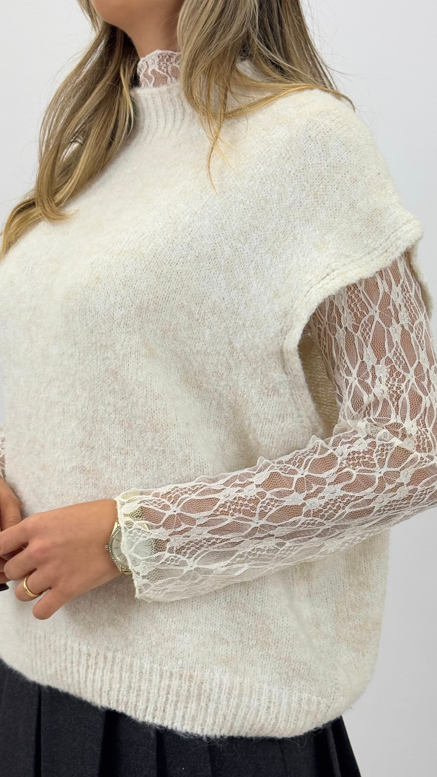 Camisola/colete com manga renda pérola