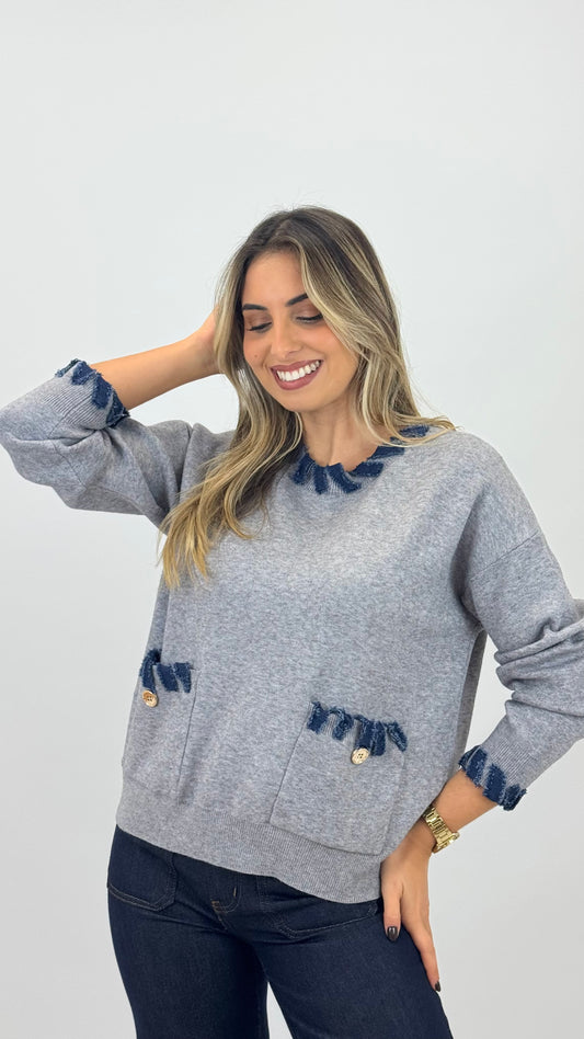 Camisola malha cinza com pormenores em ganga