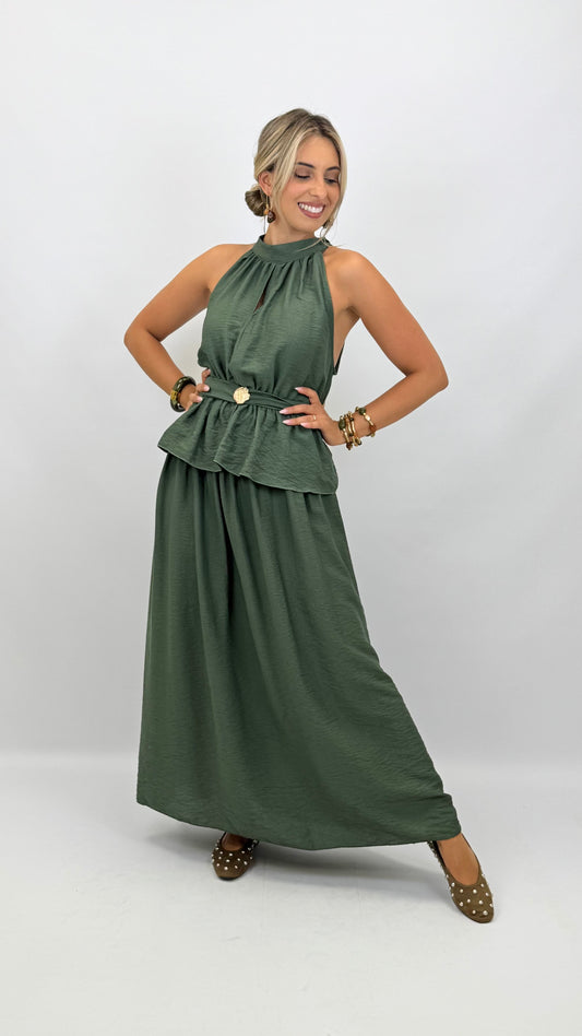 Conjunto top e saia verde