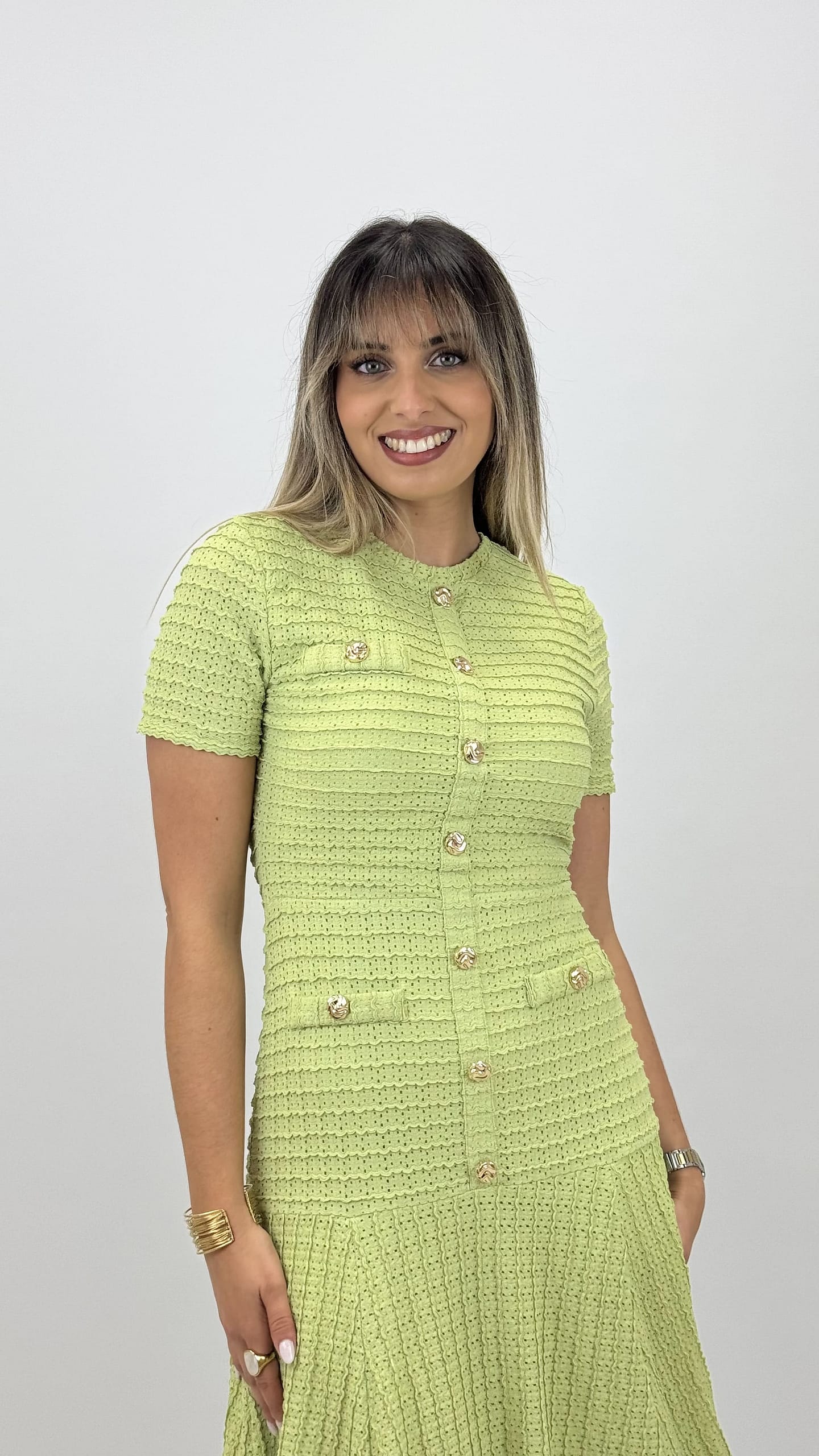 Vestido manga curta modelo sereia verde-lima