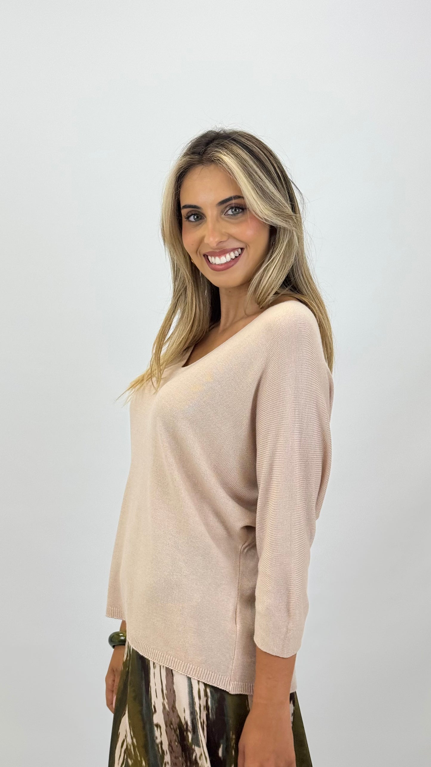 Camisola malha fina básica creme