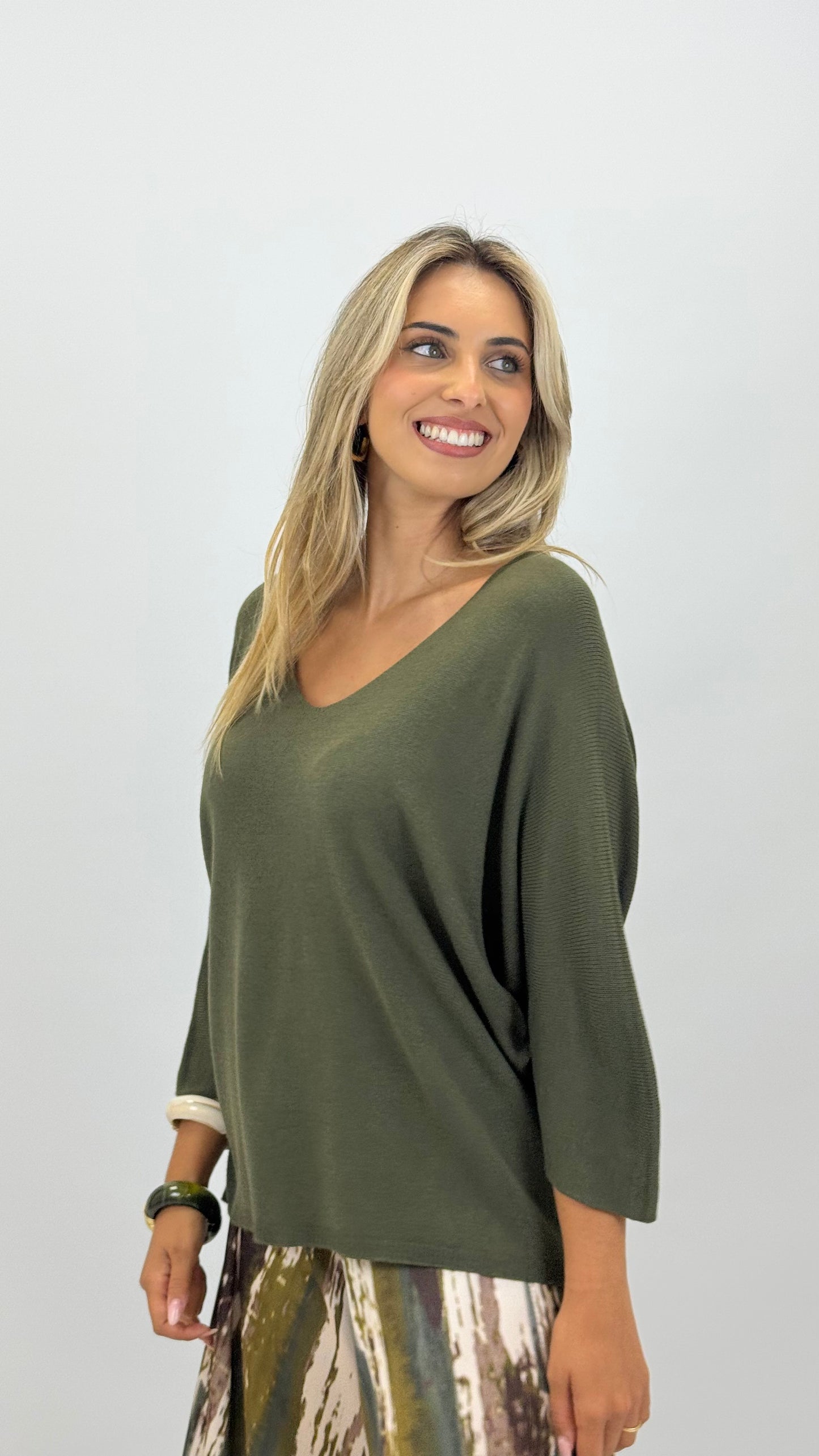 Camisola malha fina básica verde