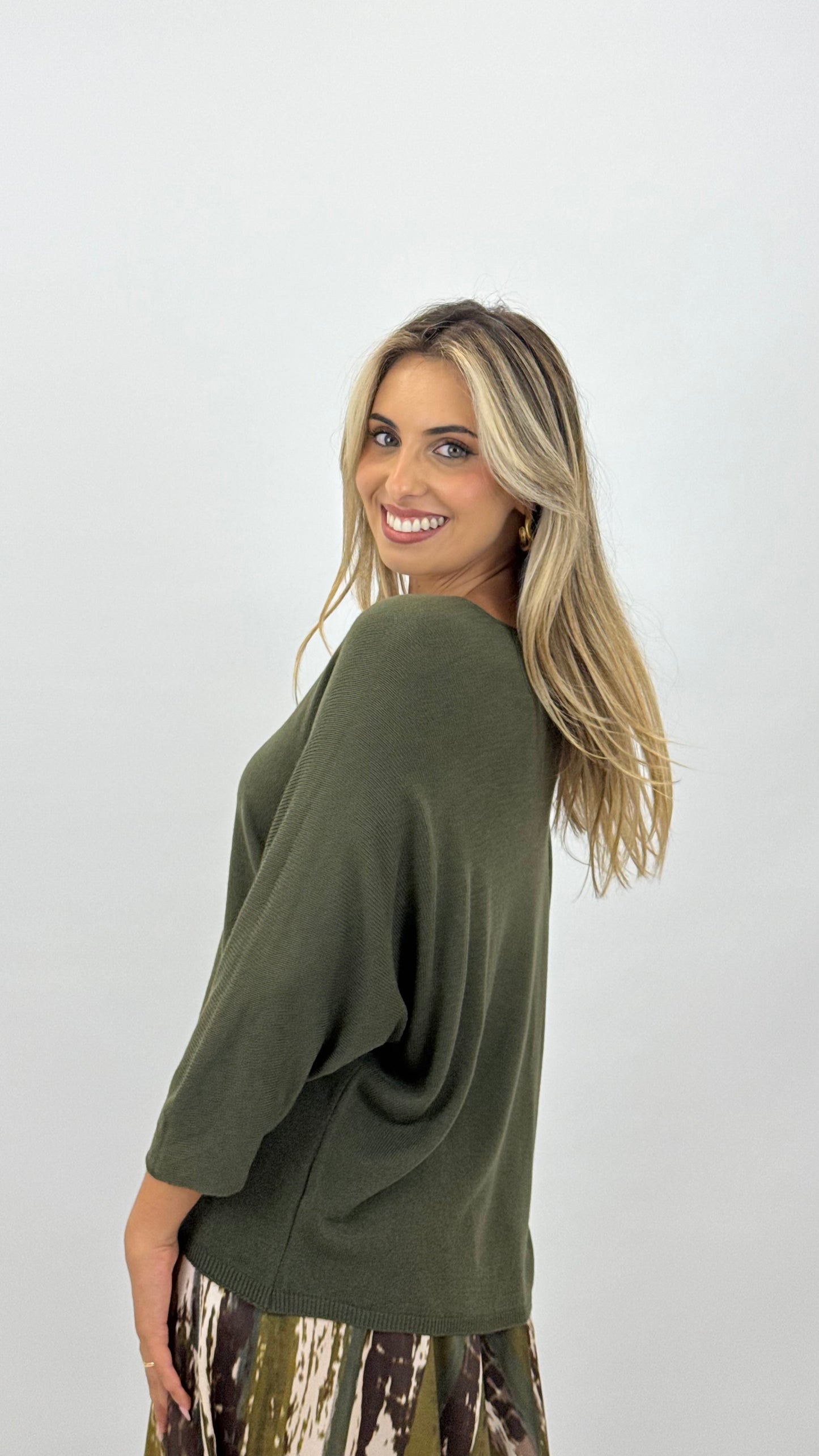 Camisola malha fina básica verde
