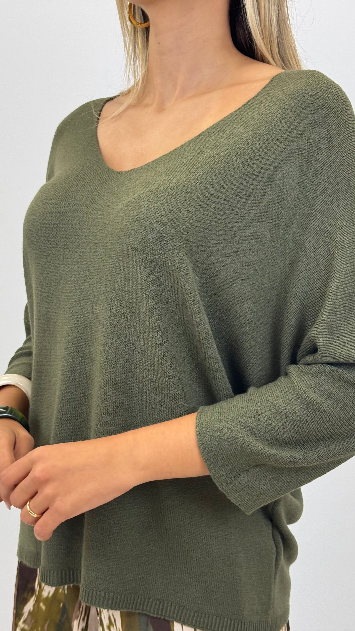 Camisola malha fina básica verde