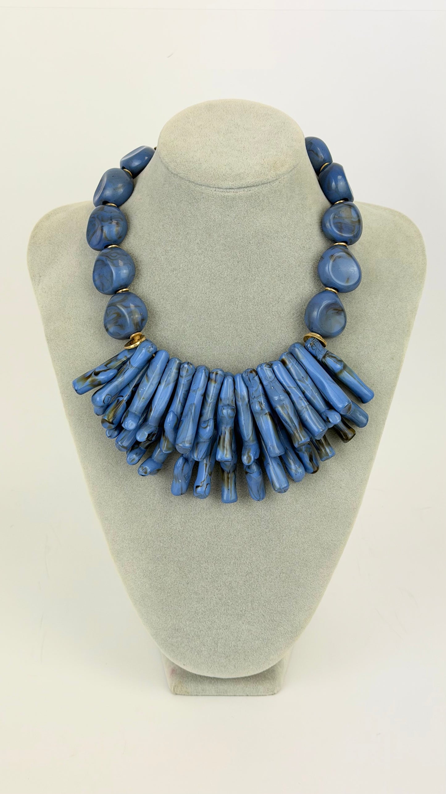 Colar acrílicos estilo osso tons azul-inglês