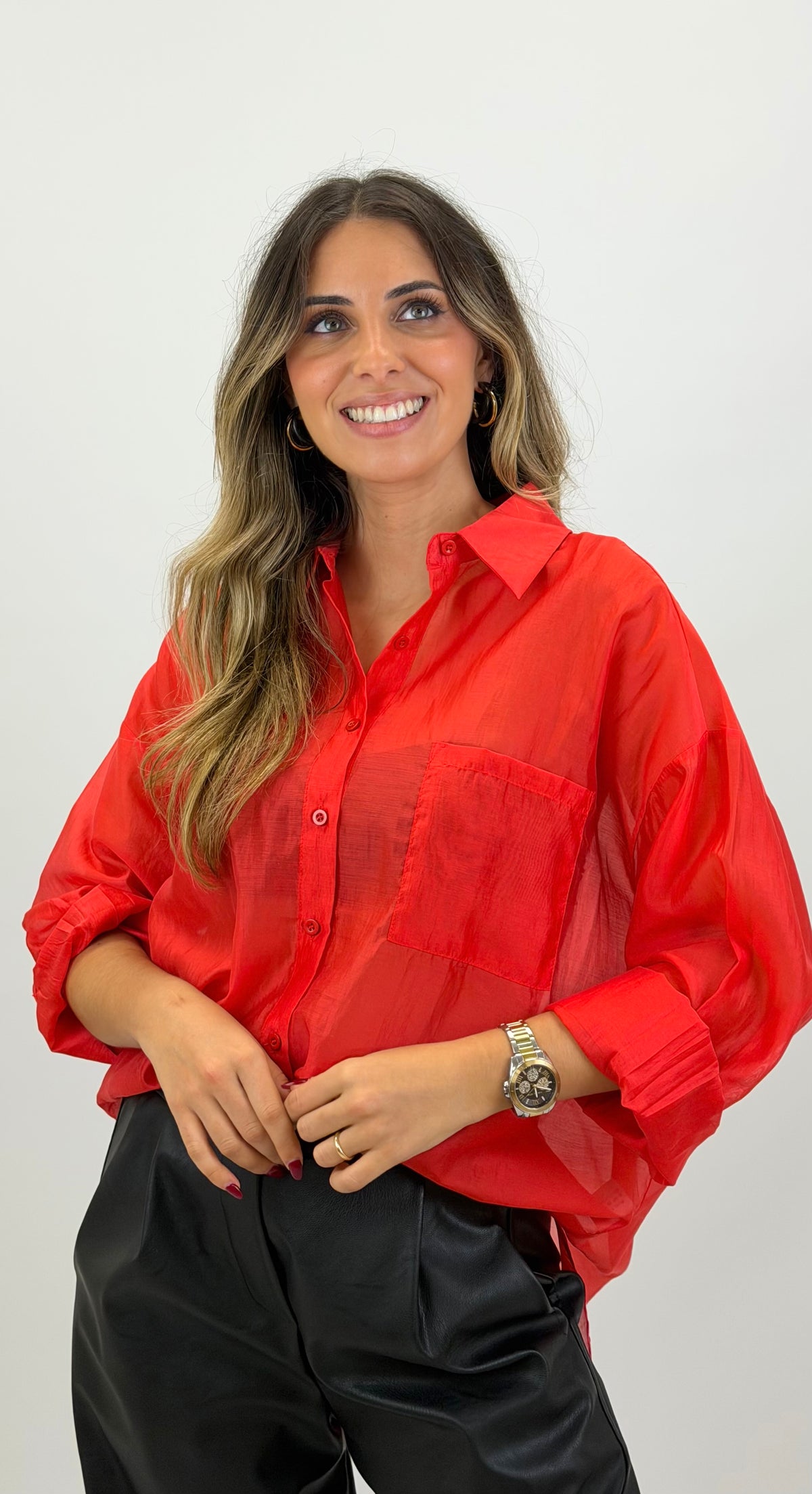 Blusa em tecido fluído vermelho-alaranjado