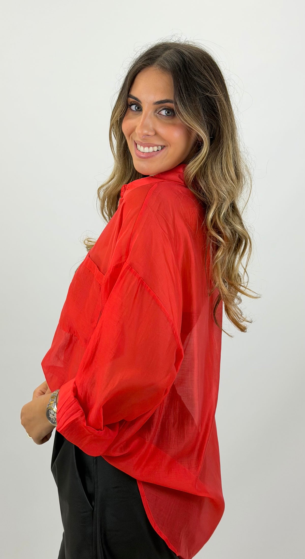 Blusa em tecido fluído vermelho-alaranjado