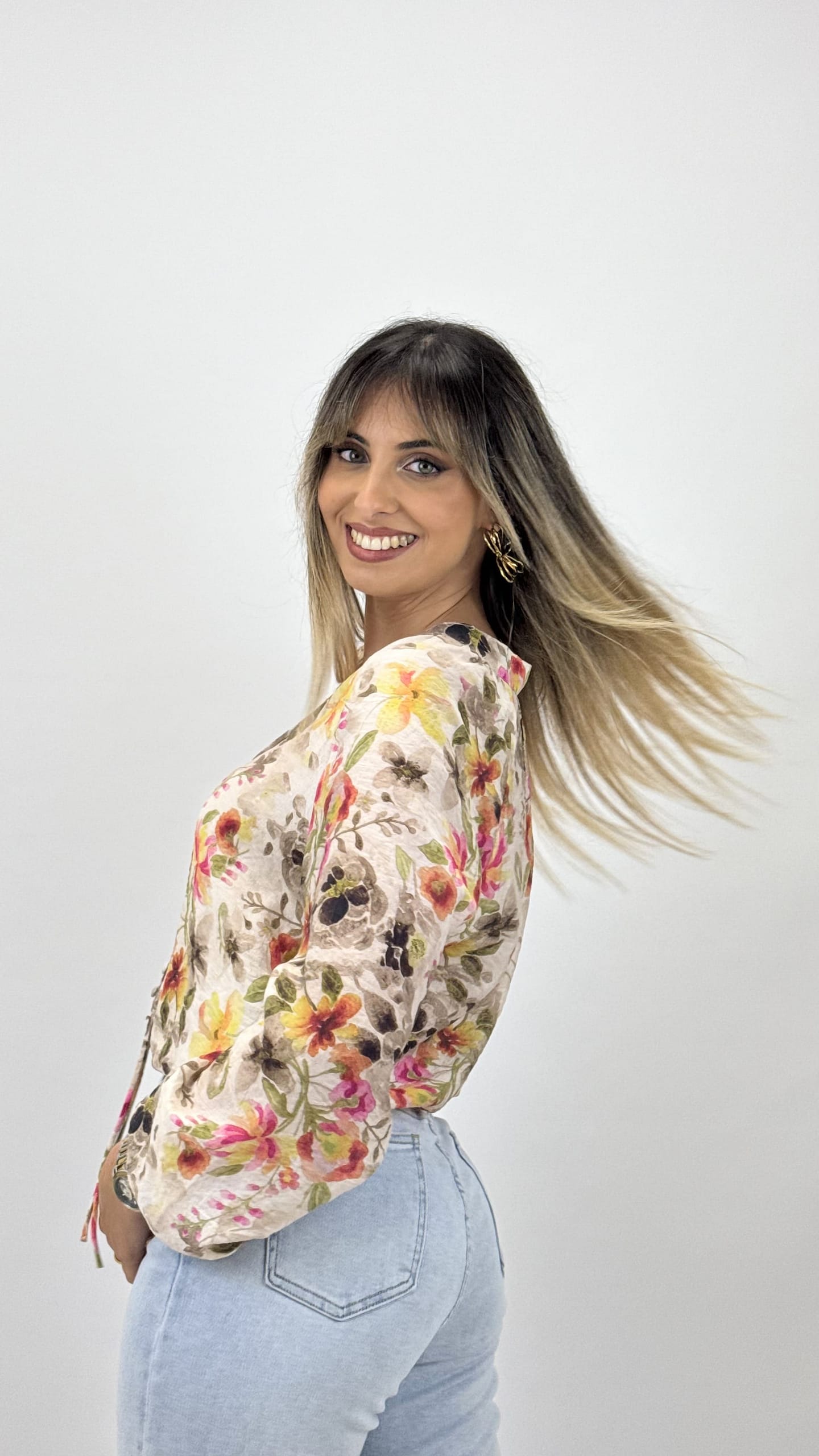 Blusa floral colorida