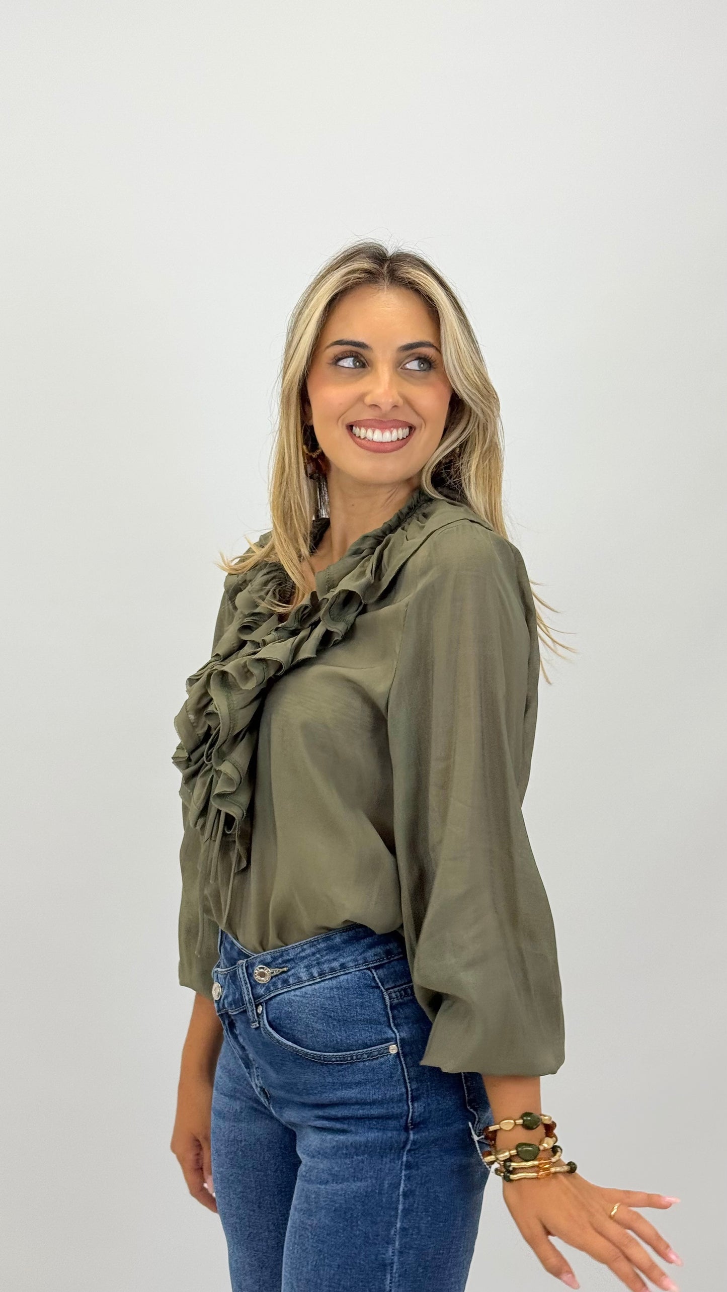 Blusa com folhos verde