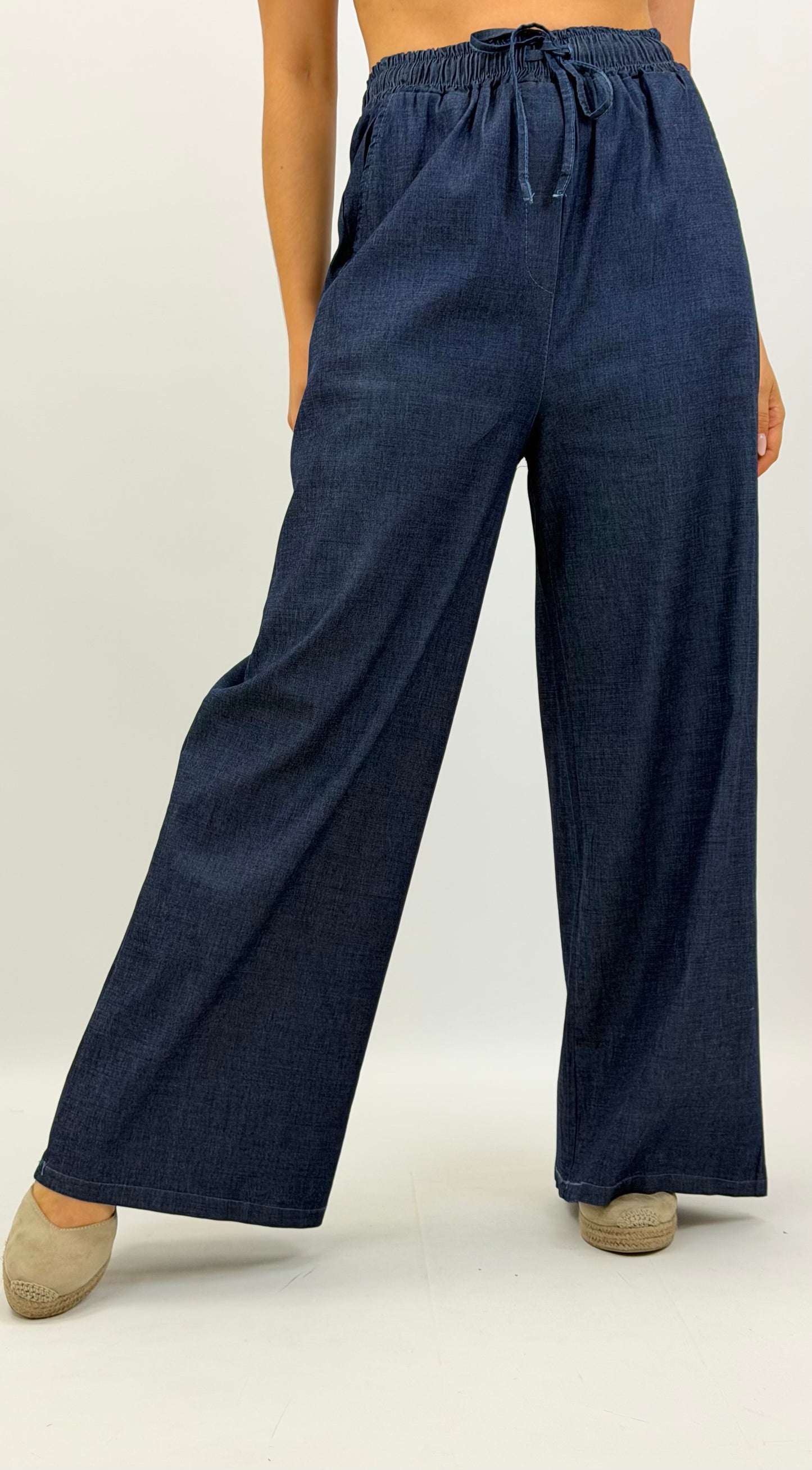 Calça/pantalona estilo ganga-escura elástica
