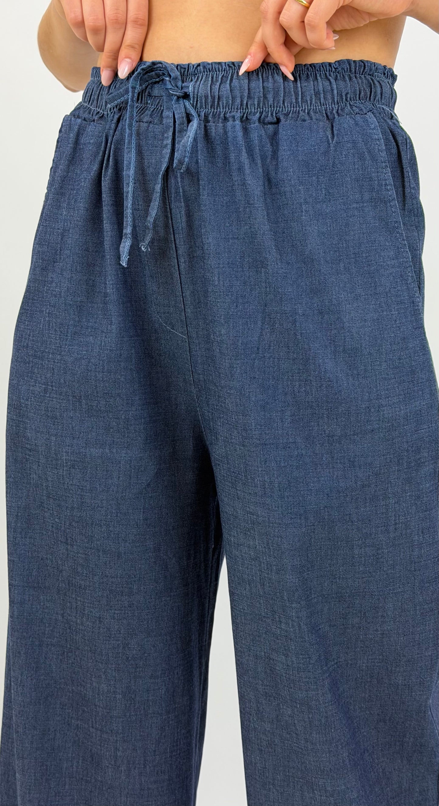 Calça/pantalona estilo ganga-escura elástica