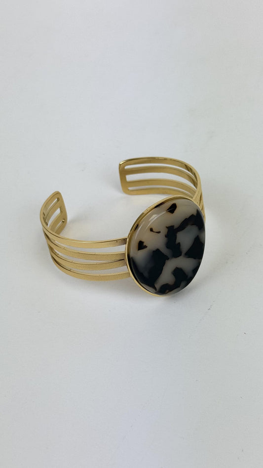 Escrava dourada com pedra animal-print