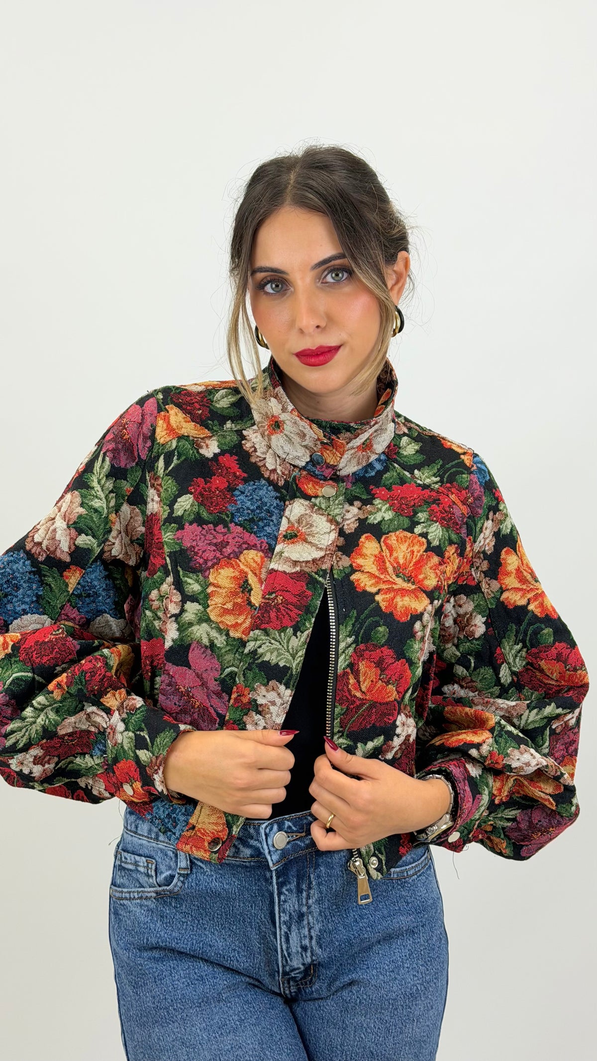 Blusão tecido estampado floral colorido