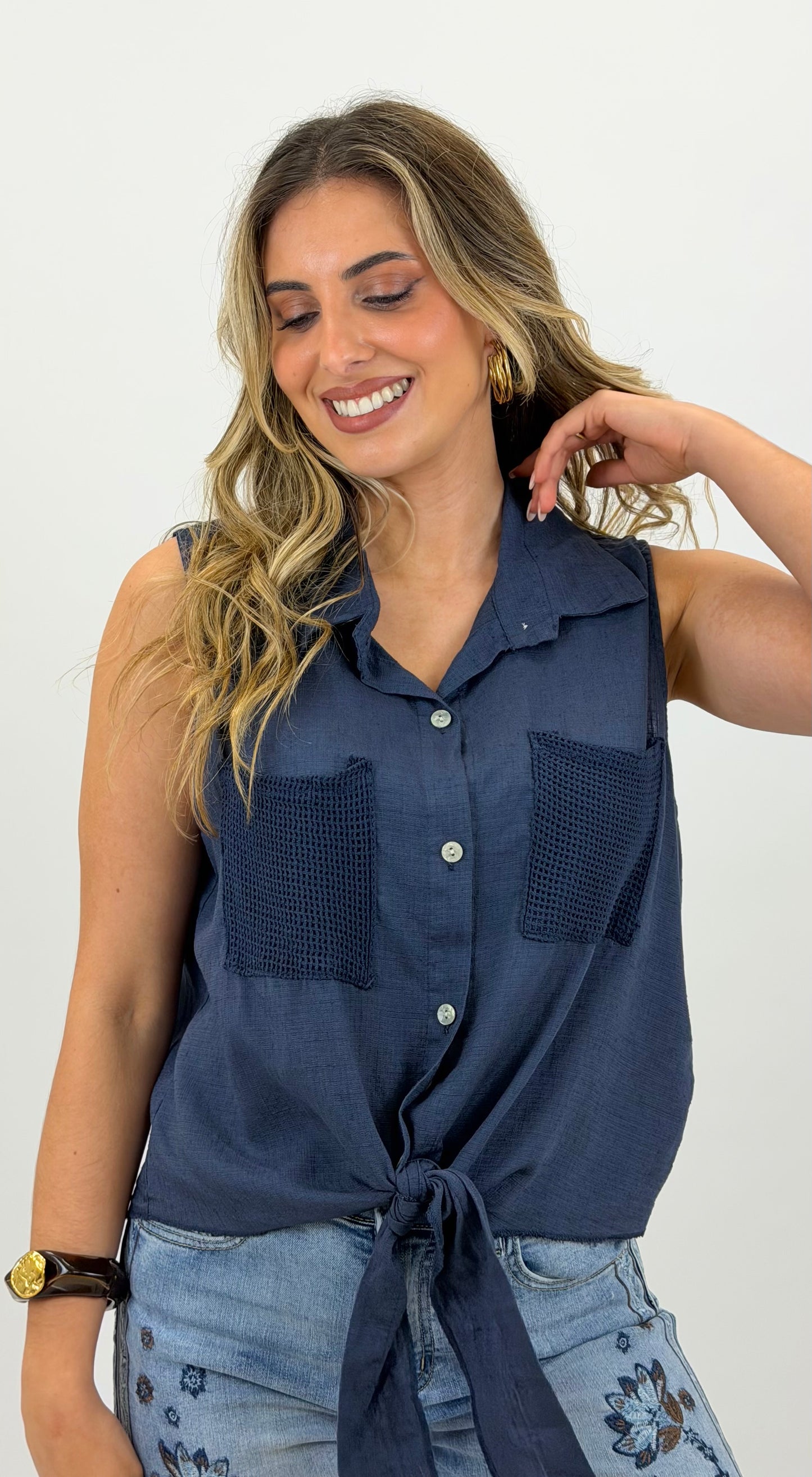 Top alinhado bolsos croché azul-marinho