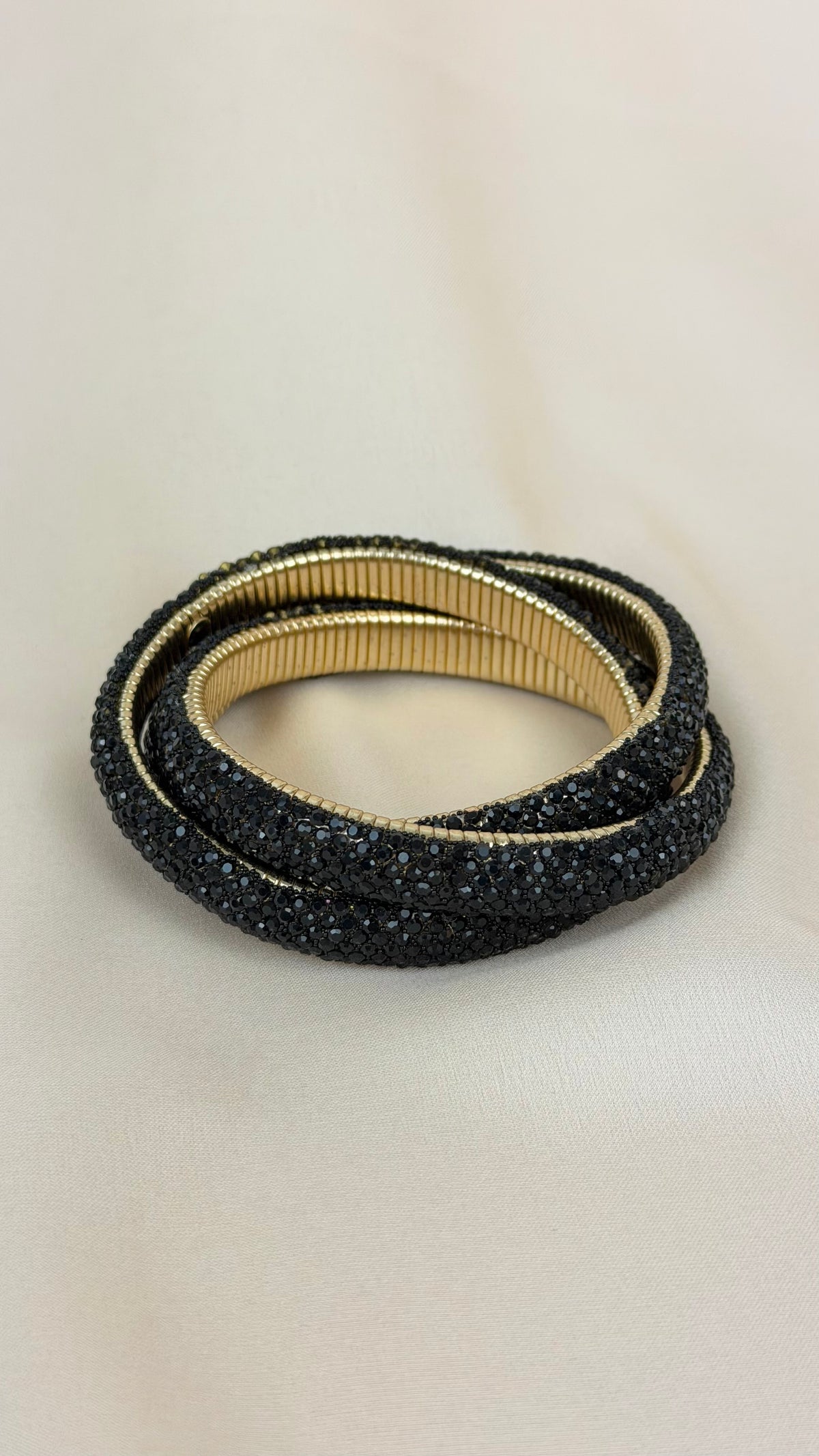 Conjunto 3 pulseiras entrelaçadas preto brilhante