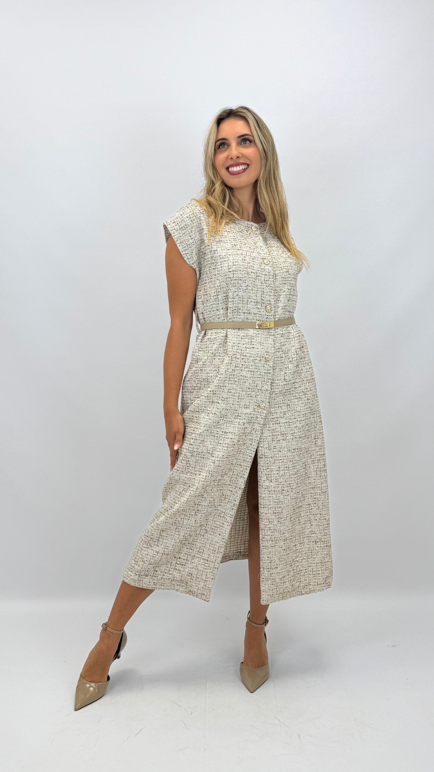 Vestido midi tweed com botões dourados