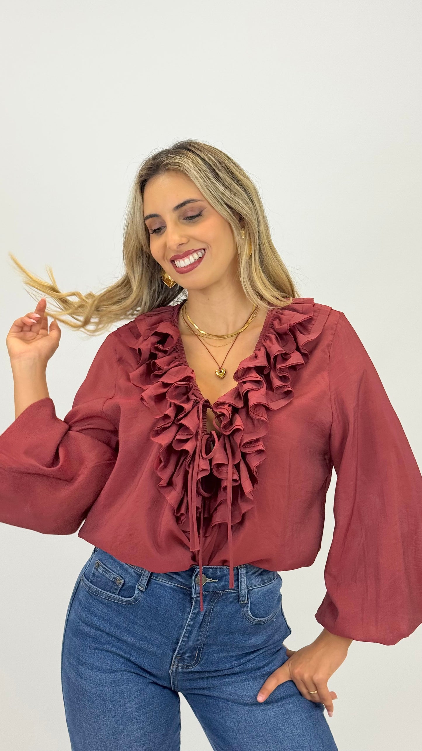 Blusa com folhos bordeaux