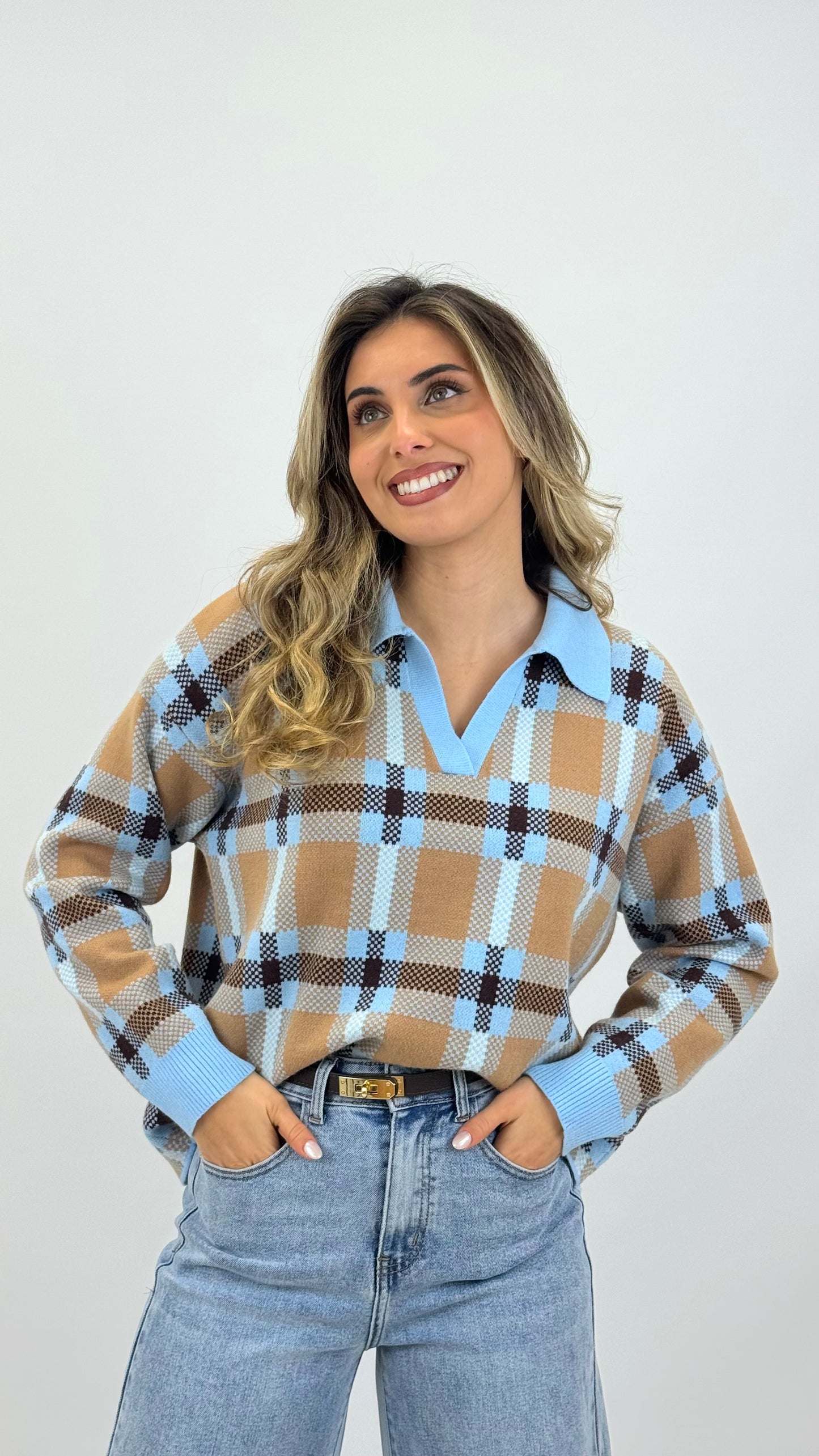 Polo malha xadrez camel, azul-bebé e castanho