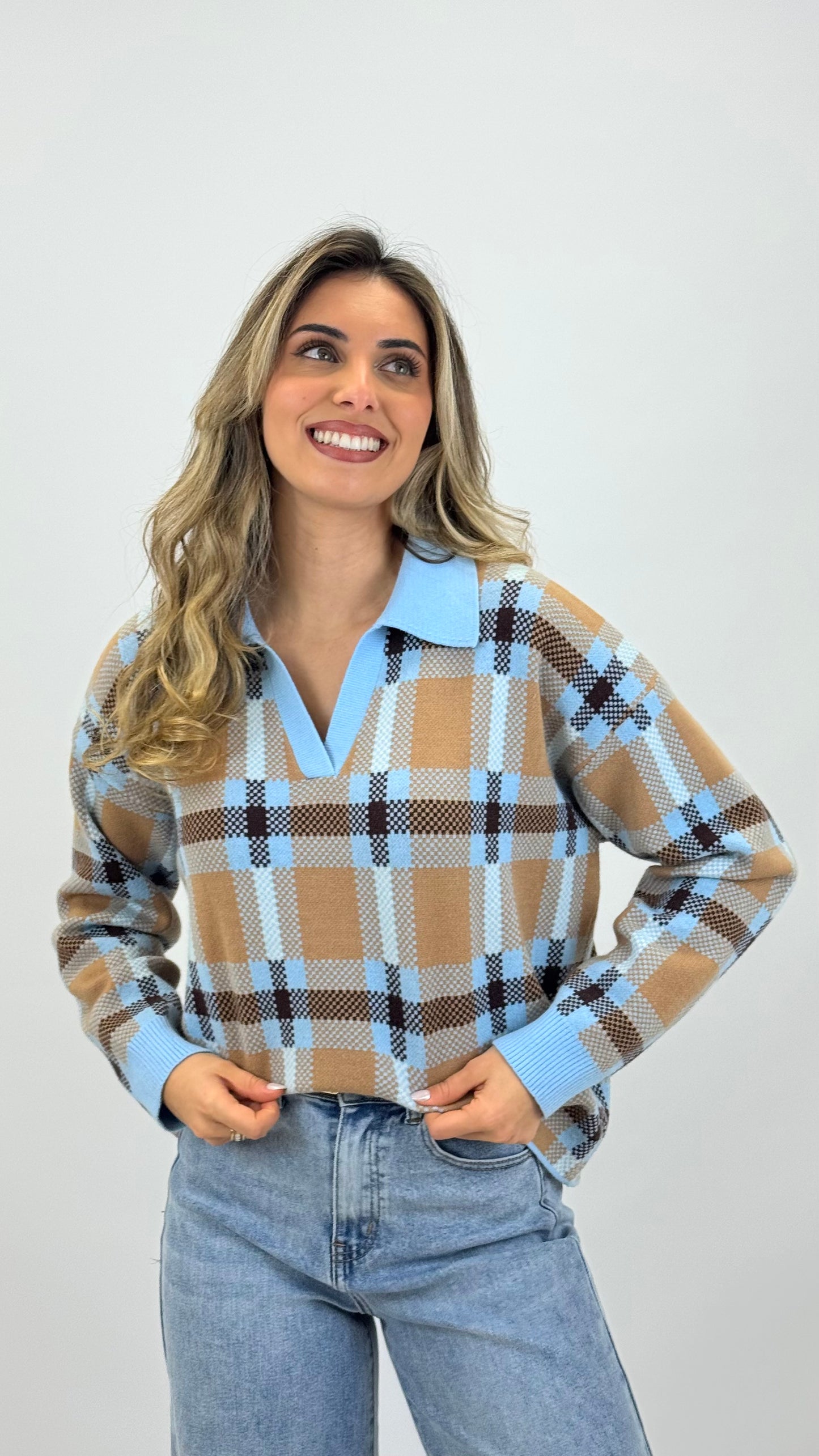 Polo malha xadrez camel, azul-bebé e castanho
