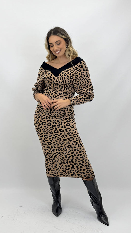 Vestido malha justo animal-print com decote preto