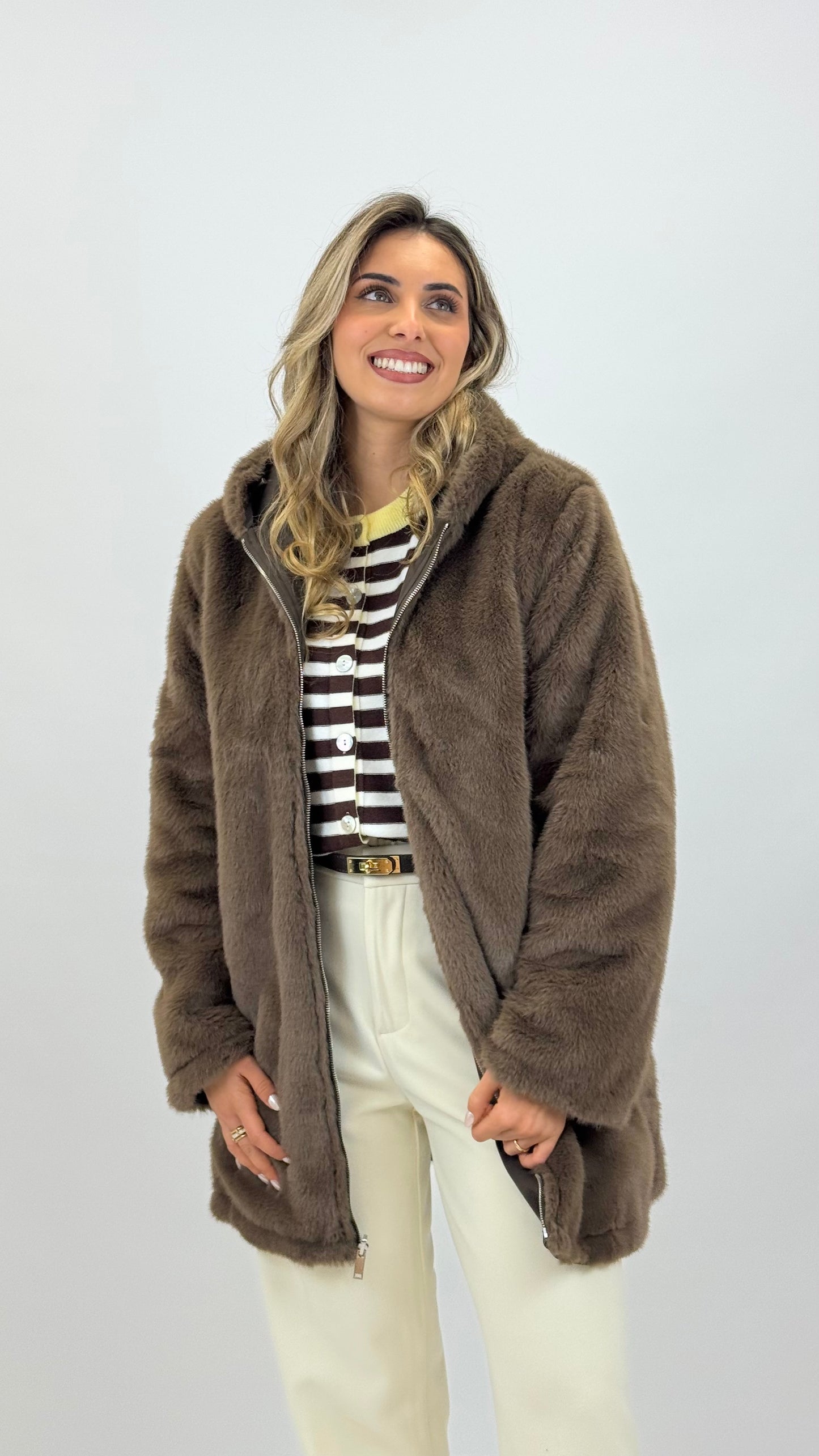 Casaco impermeável reversível castanho com pelinho