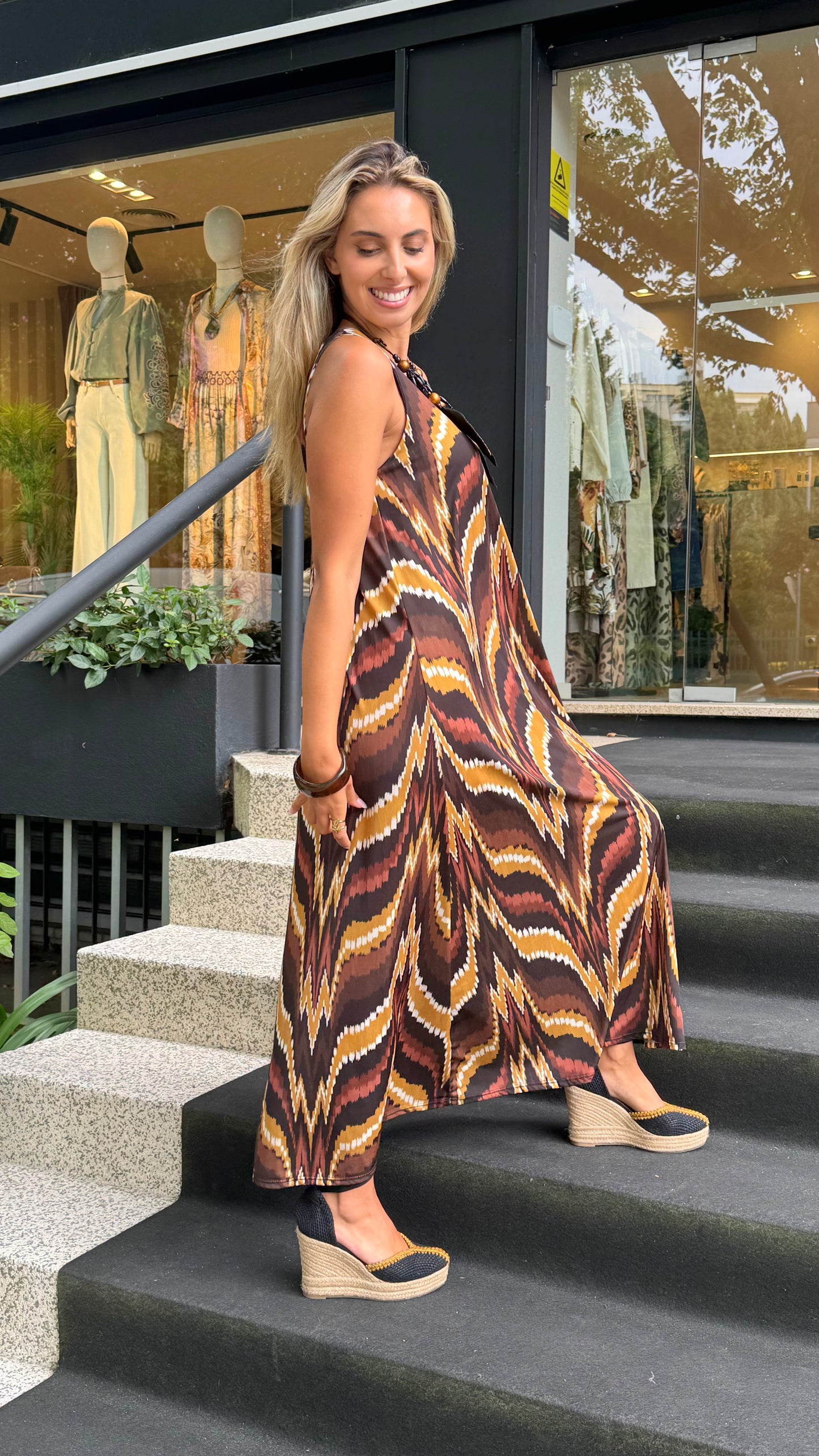 Vestido malha-fria tons terra