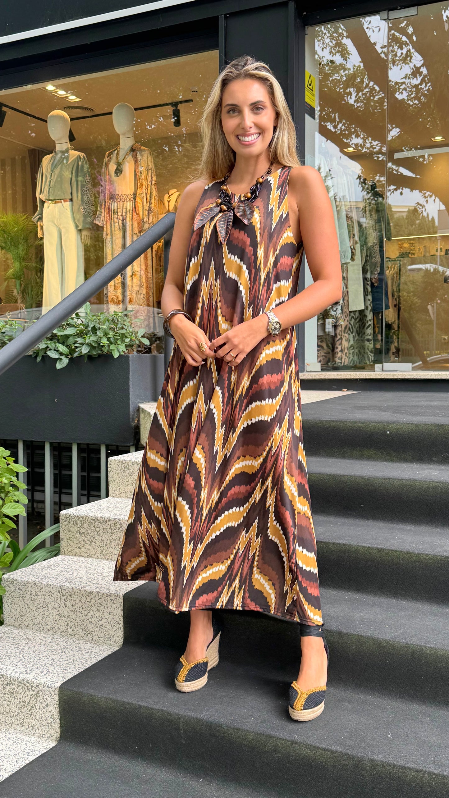 Vestido malha-fria tons terra