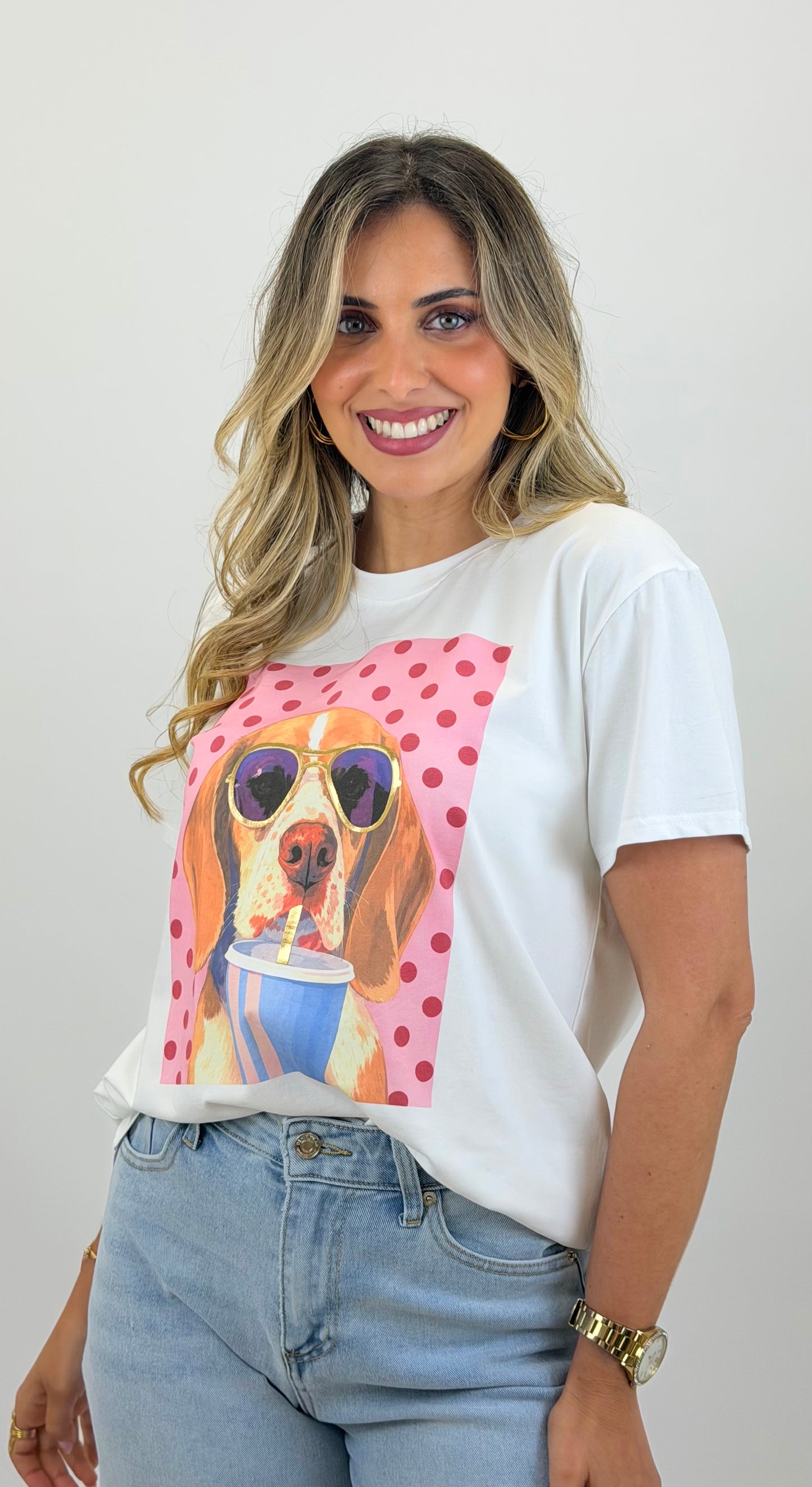 T-shirt branca com estampado cão