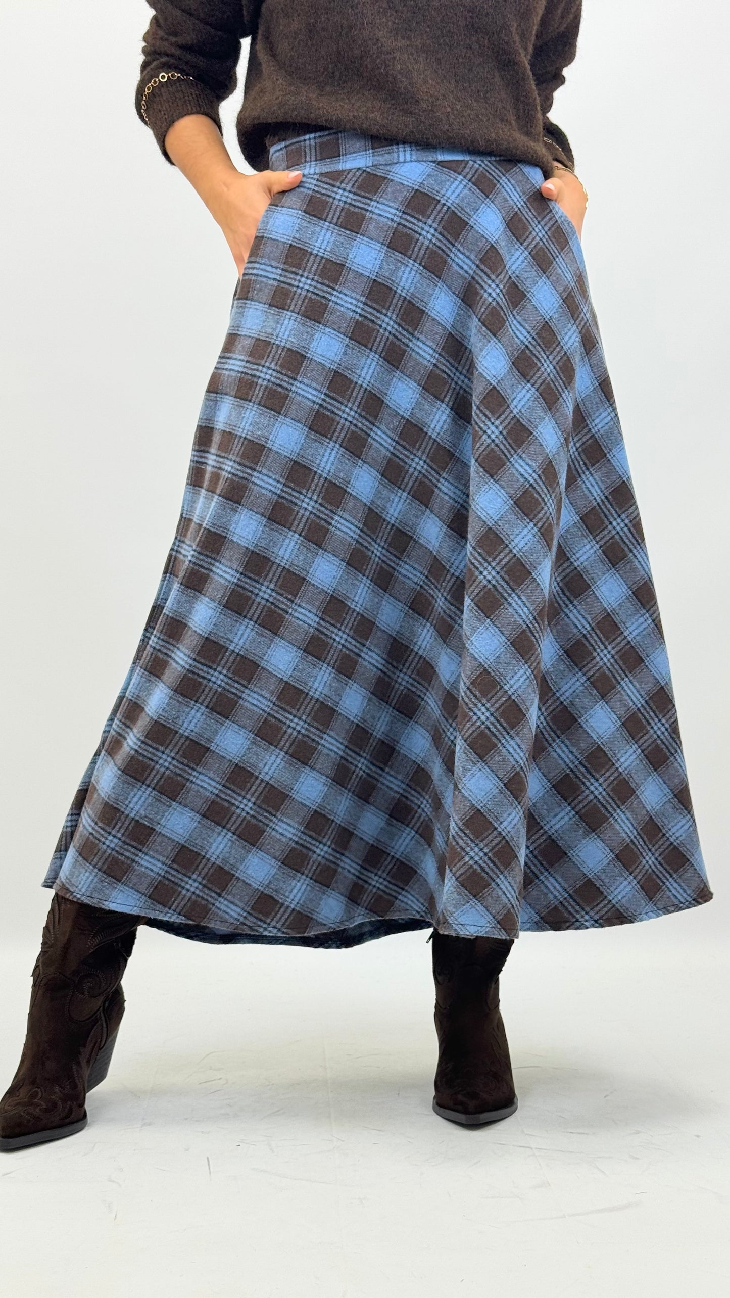 Saia fazenda xadrez castanho e azul