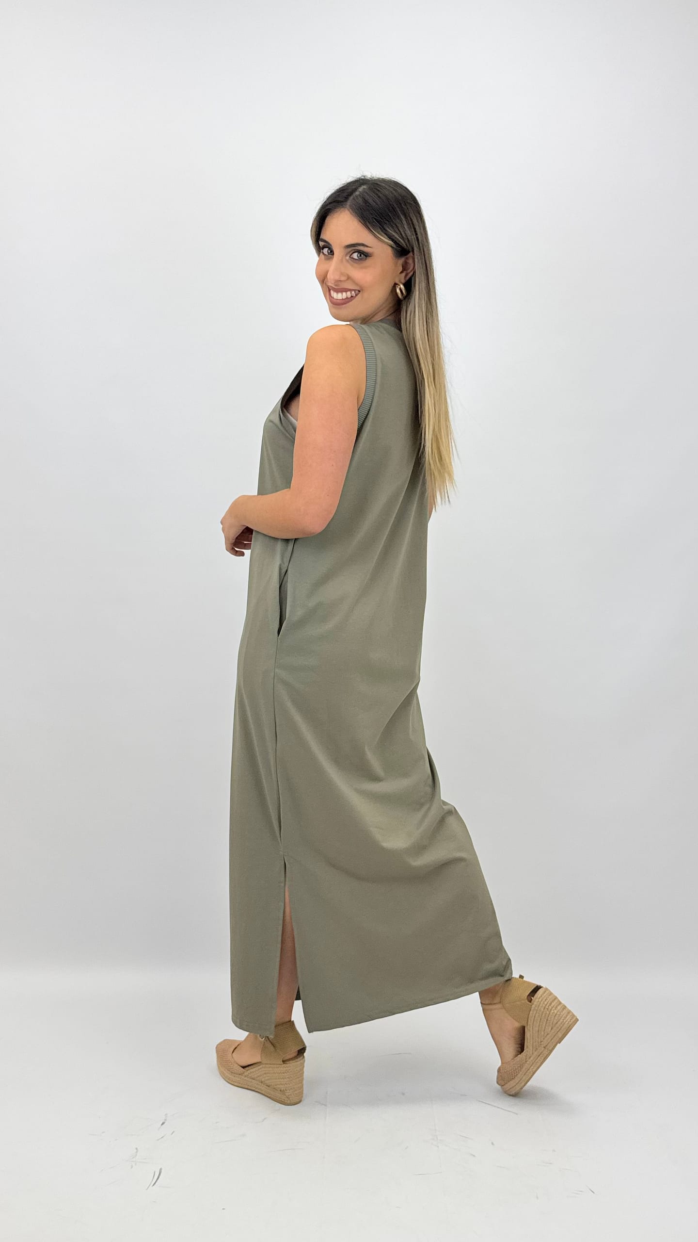 Vestido básico com bolsos Verde
