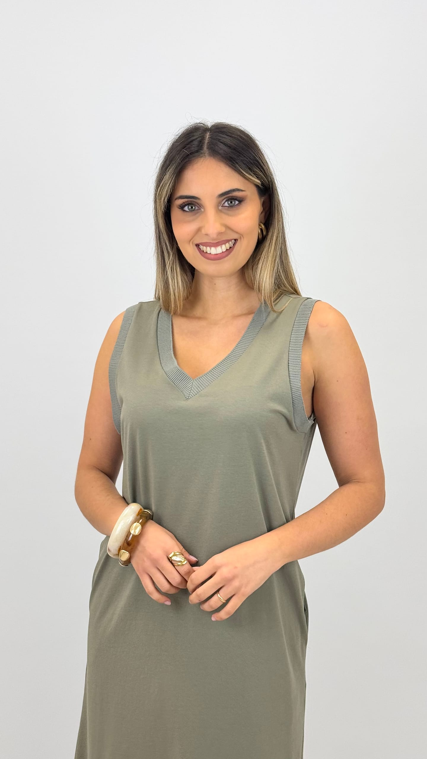 Vestido básico com bolsos Verde