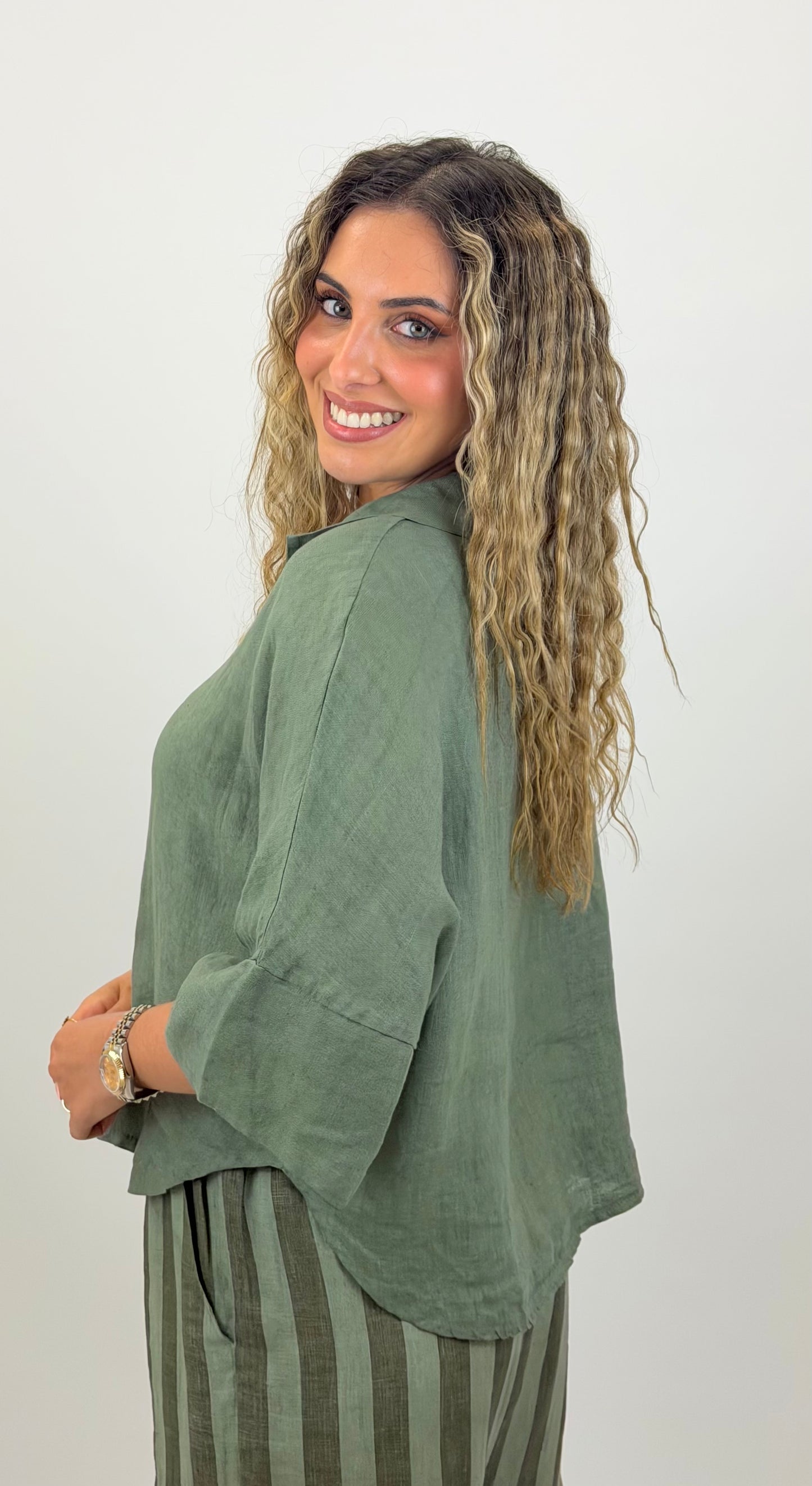 Camisa linho manga 3/4 verde