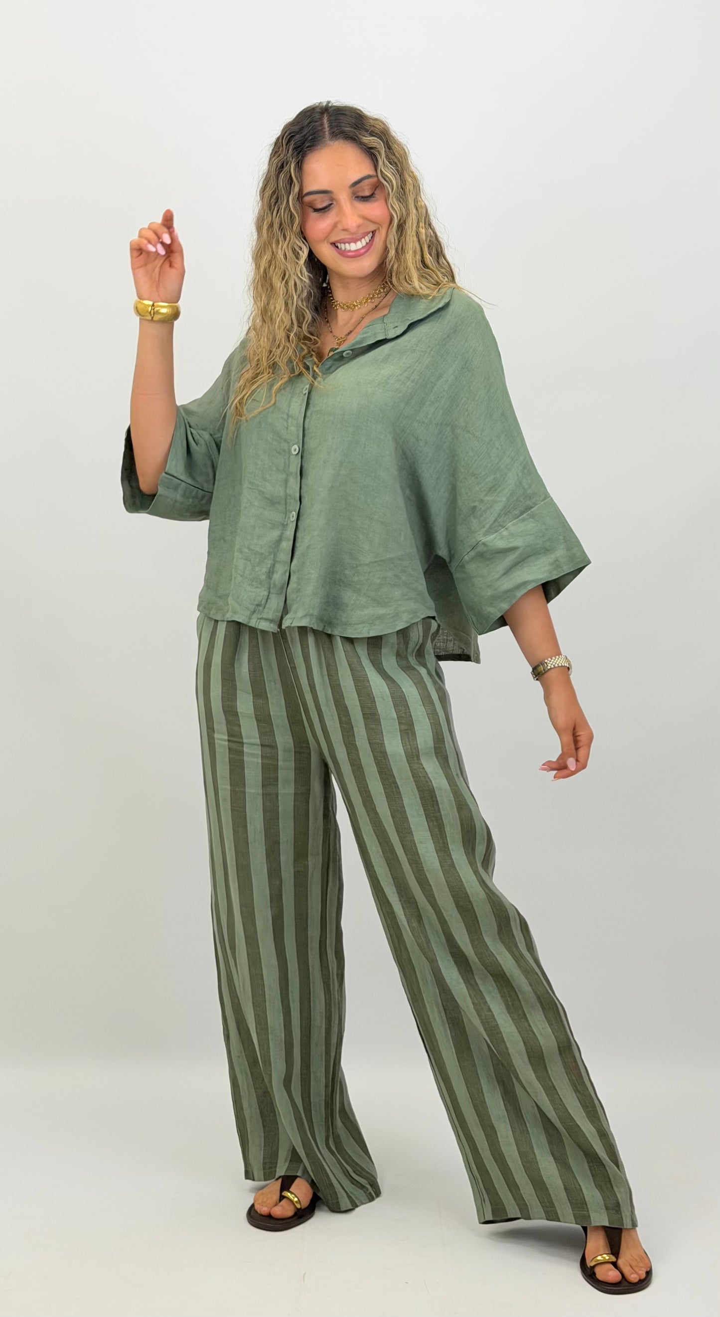 Calça linho risca tons verde